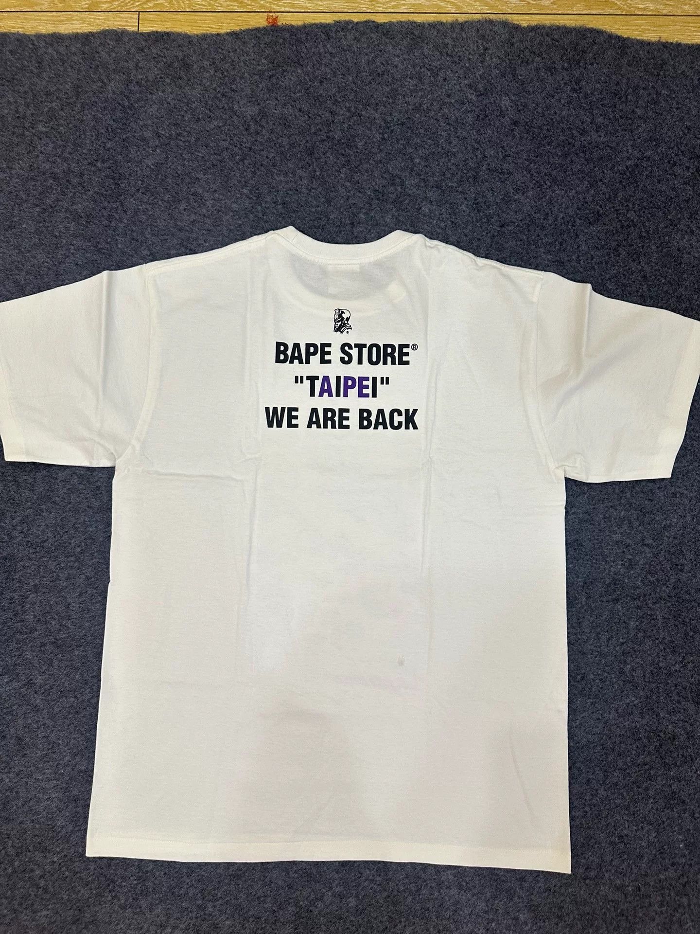 Bape Bape T Multi Shark T-Shirt Casual Size US XL / EU 56 / 4 - 2 Thumbnail