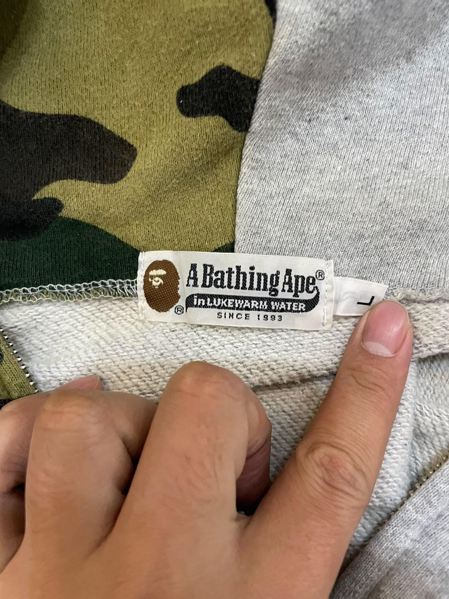 Bape Bape Multi Shark Sweatshirt Pullover Size US L / EU 52-54 / 3 - 5 Thumbnail