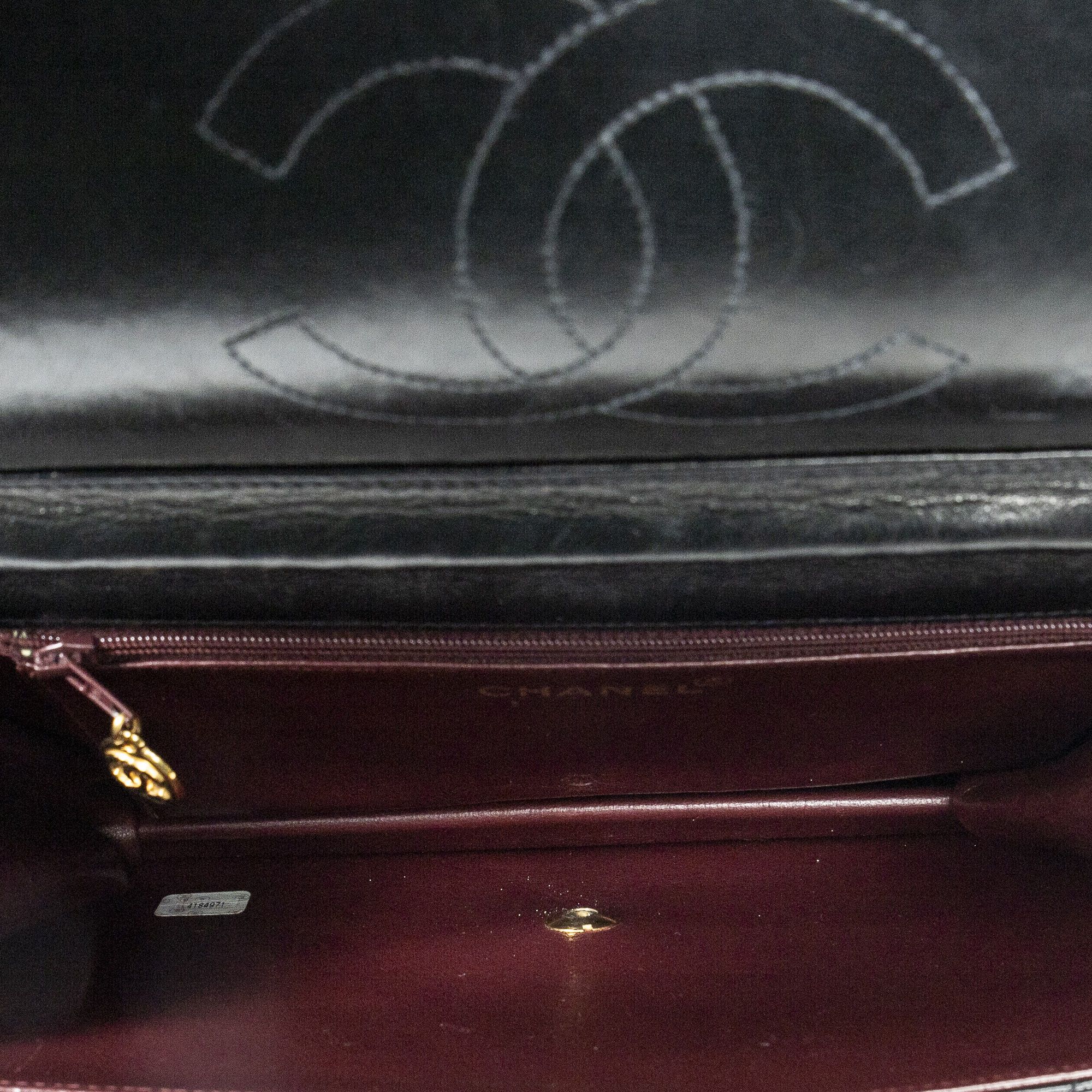 Chanel Vintage Push Lock Straight Flap Size ONE SIZE - 9 Thumbnail