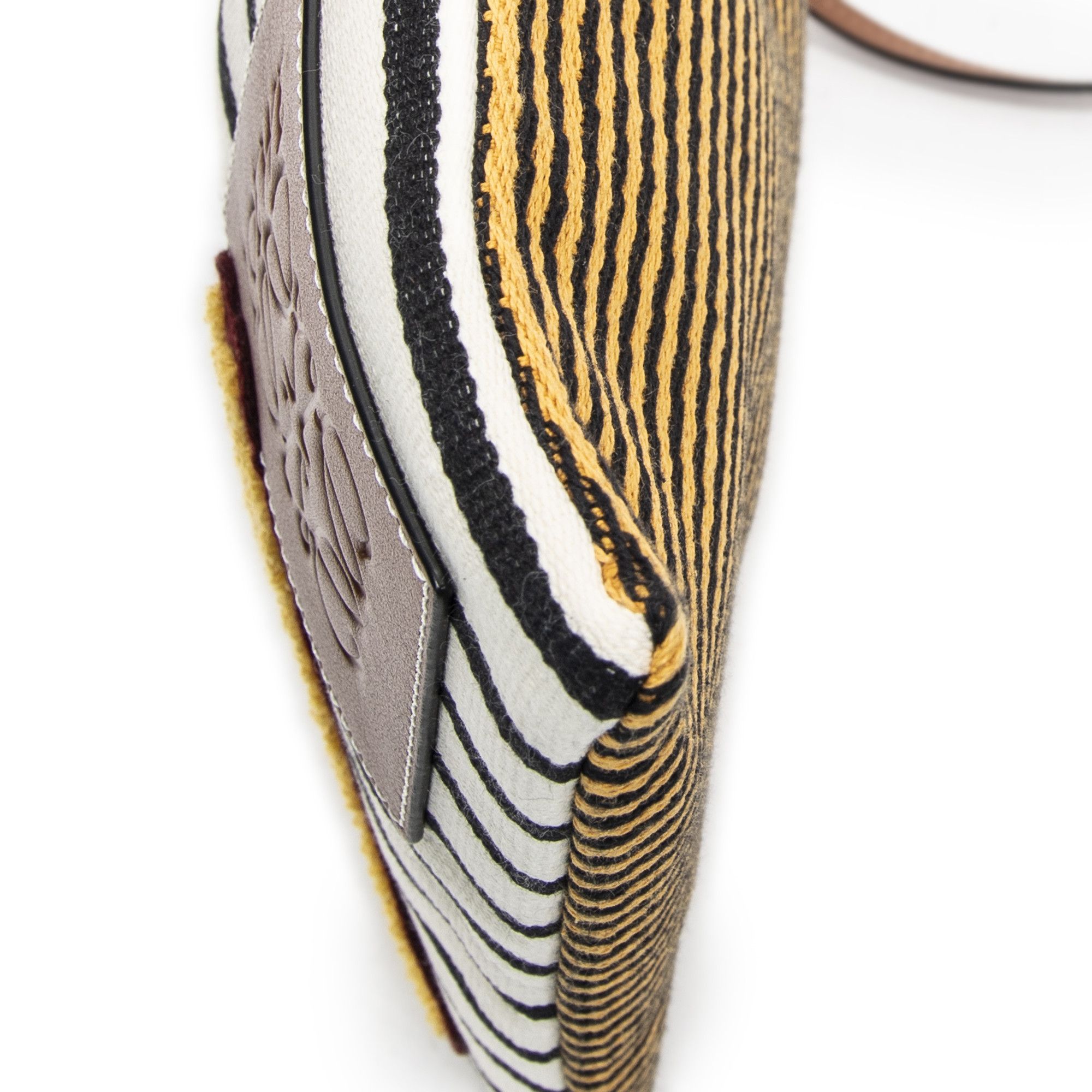 Loewe Embroidered Drawstring Pouch Crossbody Size ONE SIZE - 8 Thumbnail