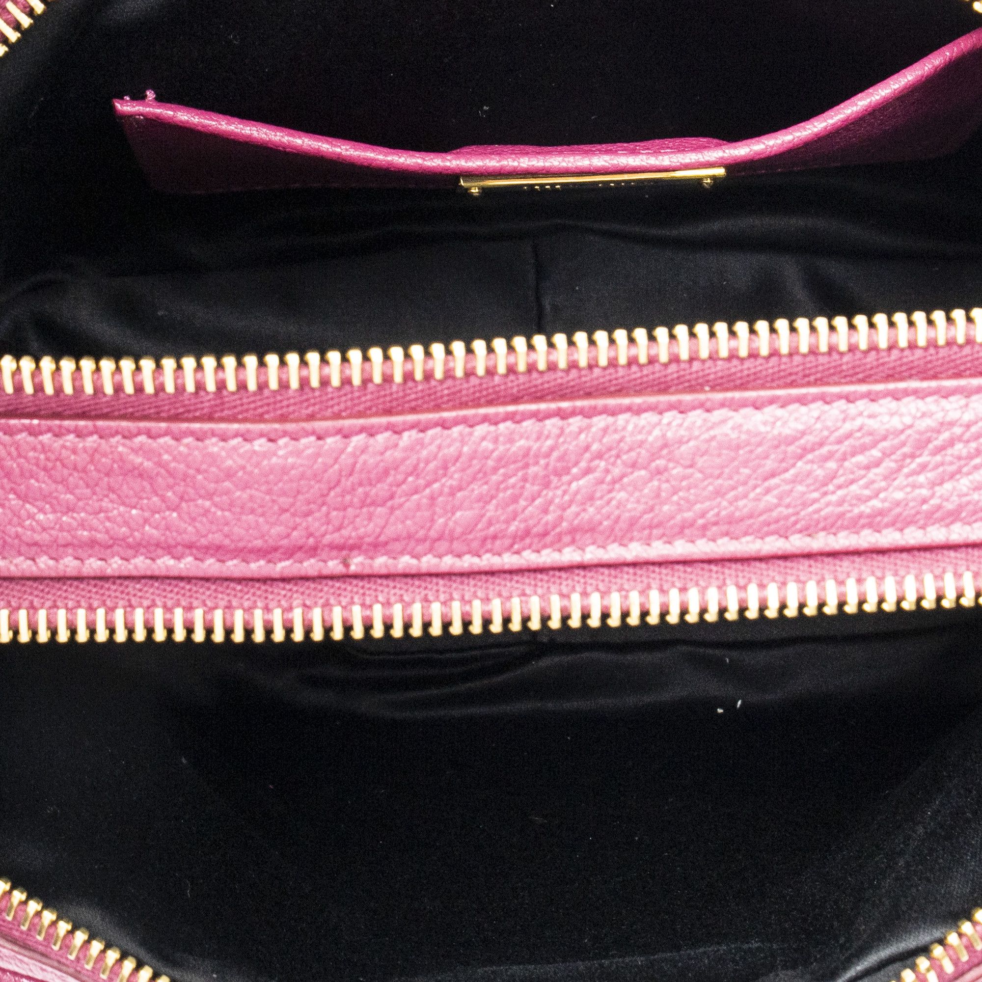 Miu Miu Double Zip Camera Crossbody Size ONE SIZE - 9 Thumbnail