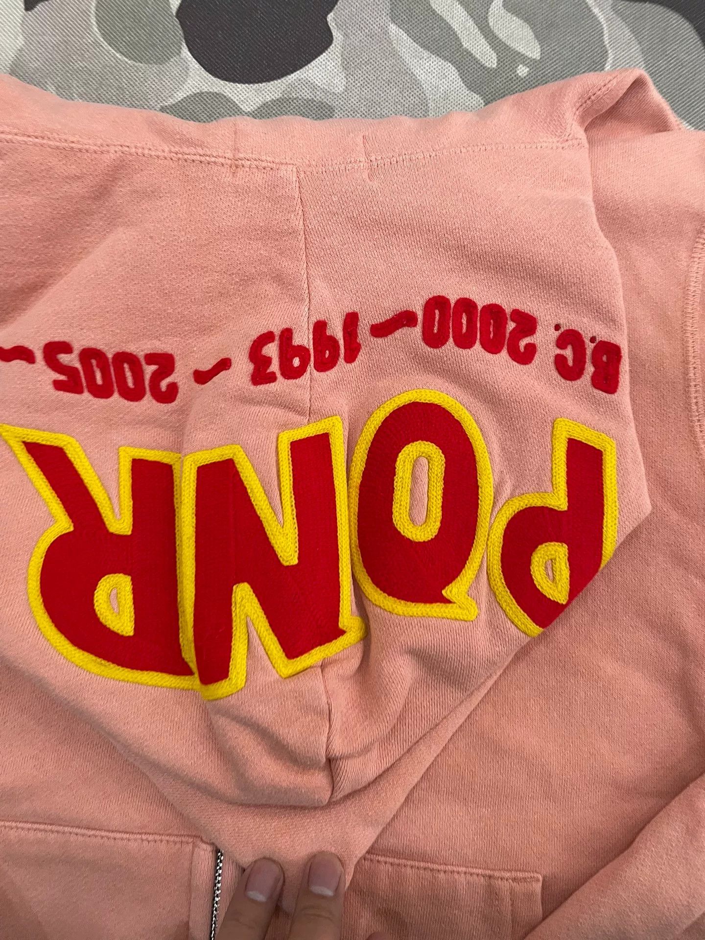 Bape Bape Pink Shark Sweatshirt Pullover Size US L / EU 52-54 / 3 - 3 Thumbnail