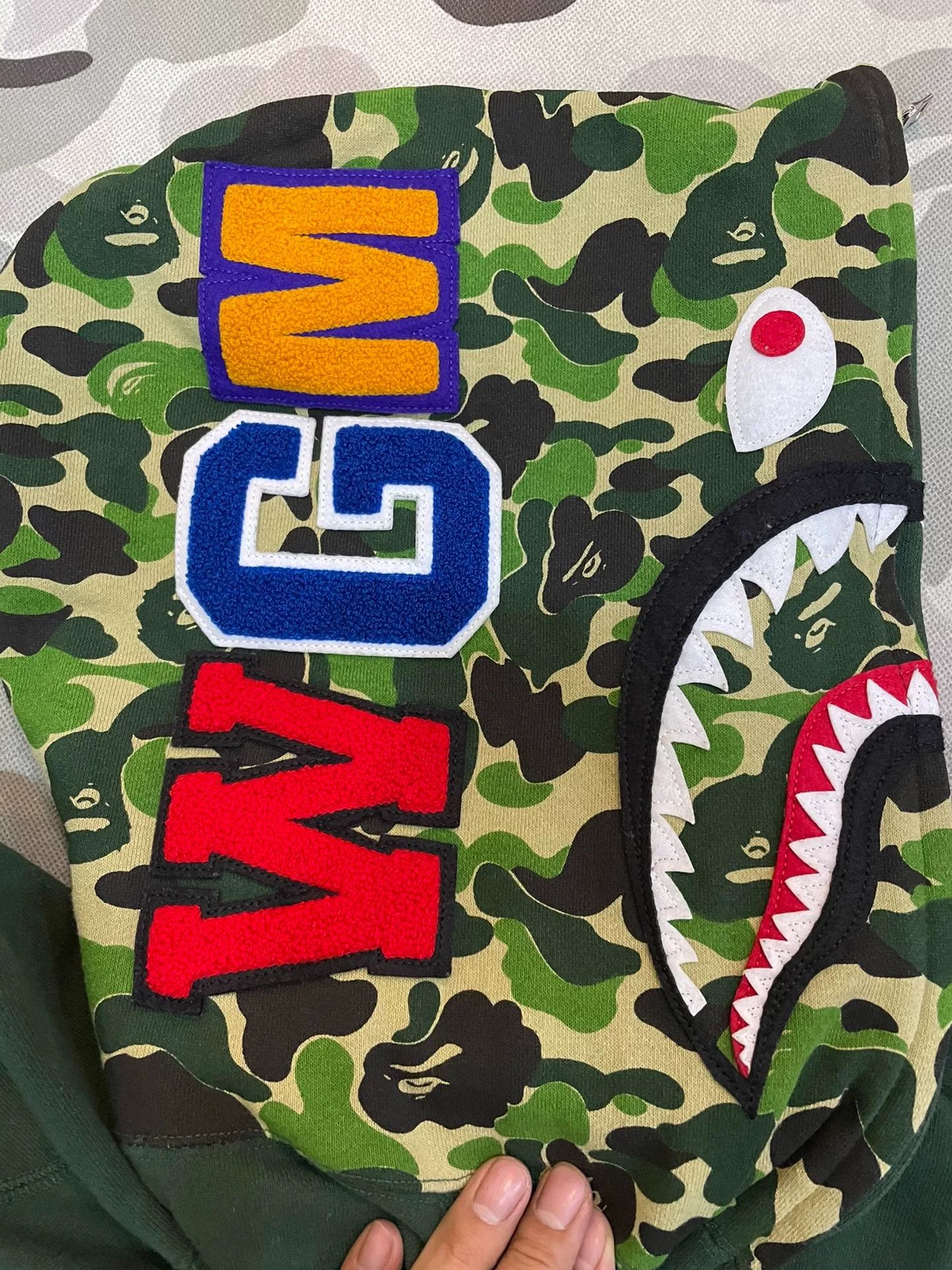 Bape Bape Green Shark Sweatshirt Pullover Size US L / EU 52-54 / 3 - 5 Thumbnail