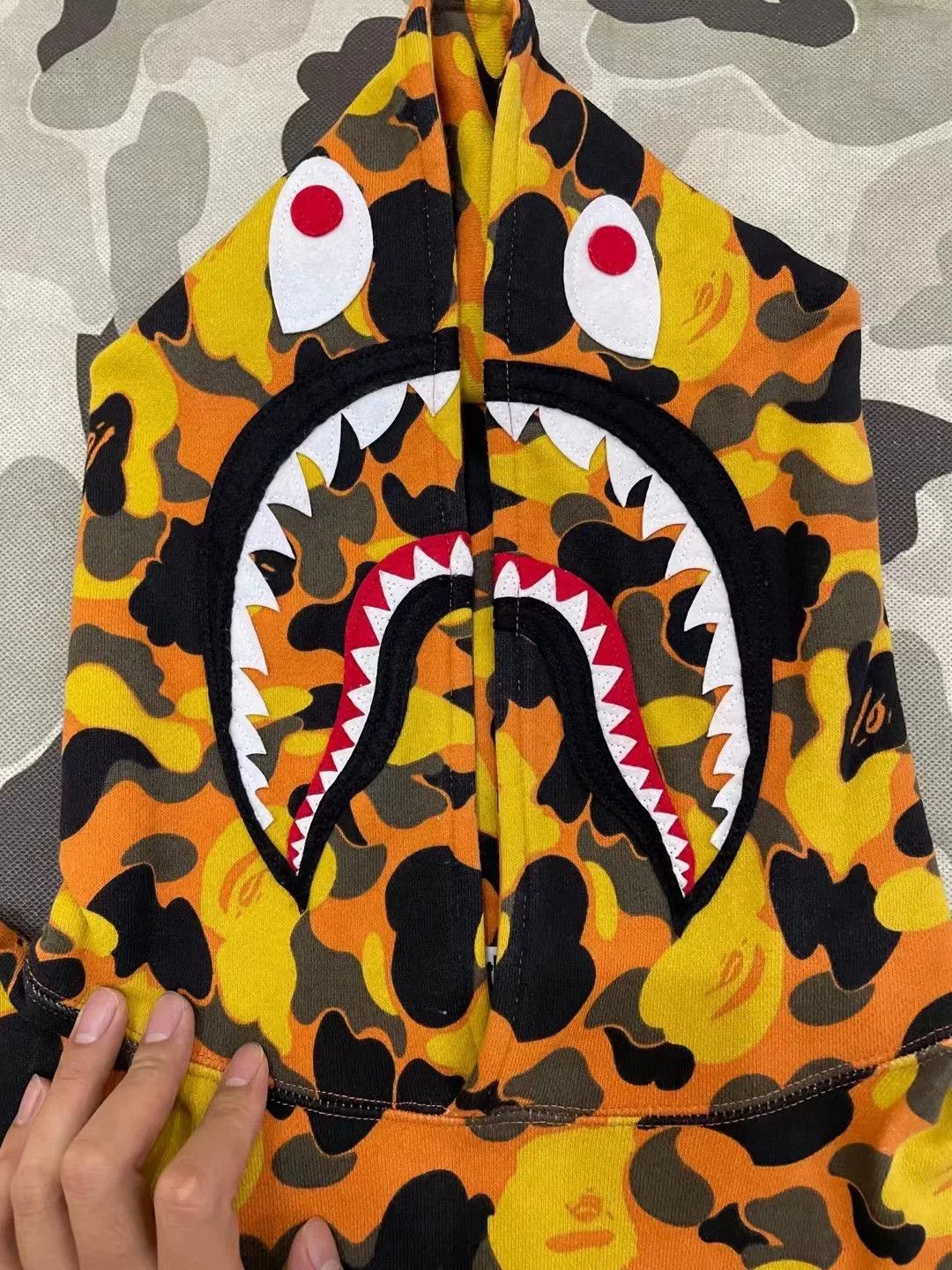 Bape Bape Xo Multi Shark Sweatshirt Size US M / EU 48-50 / 2 - 2 Thumbnail