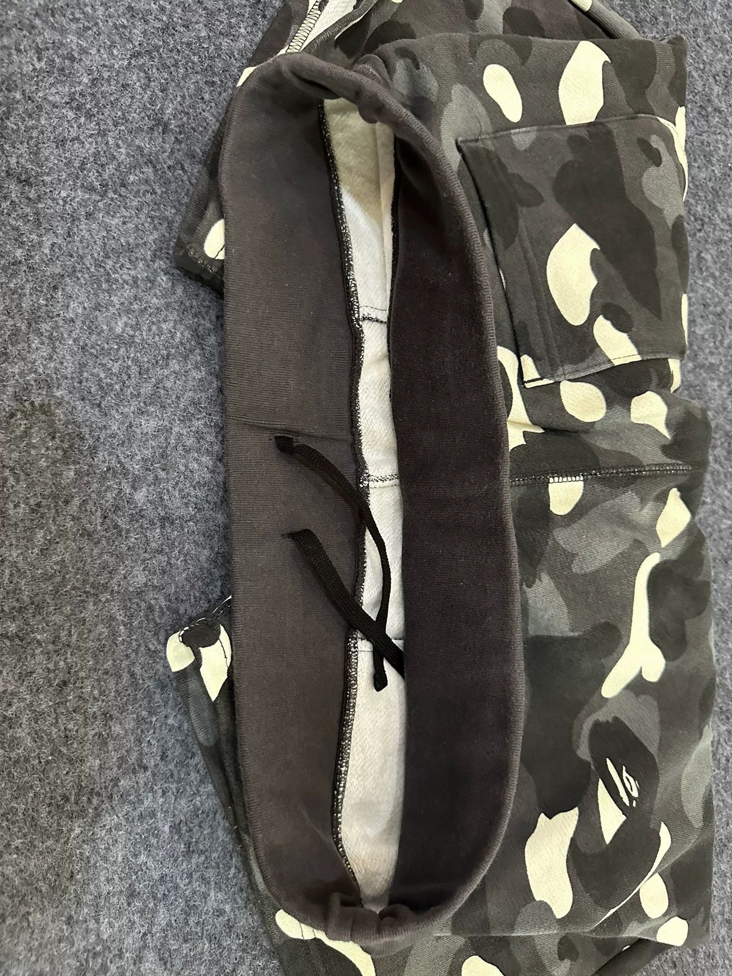 Bape Bape Multi Shark Shorts Designer Size US 36 / EU 52 - 5 Thumbnail