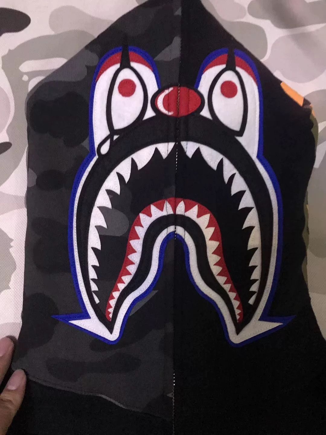 Bape Bape Shark Sweatshirt Pullover Size US XXL / EU 58 / 5 - 2 Thumbnail