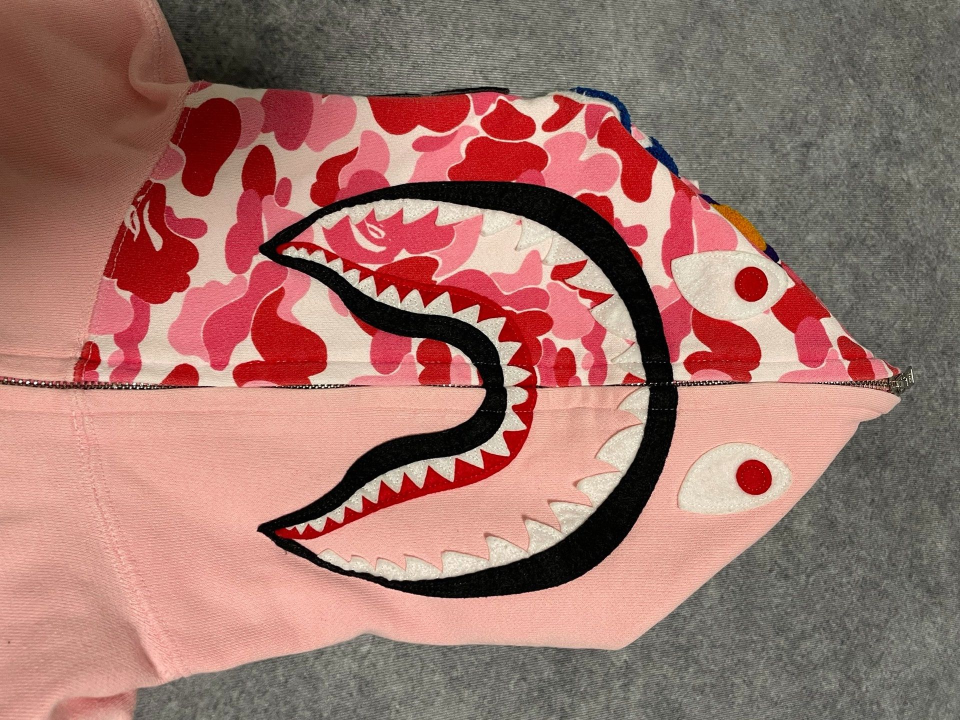 Bape Bape Multi Shark Sweatshirt Pullover Size US M / EU 48-50 / 2 - 4 Thumbnail