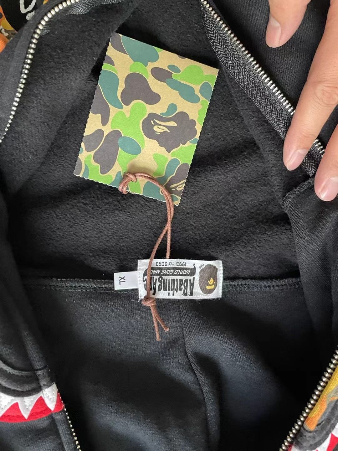 Bape Bape Xo Multi Shark Sweatshirt Size US XL / EU 56 / 4 - 8 Thumbnail