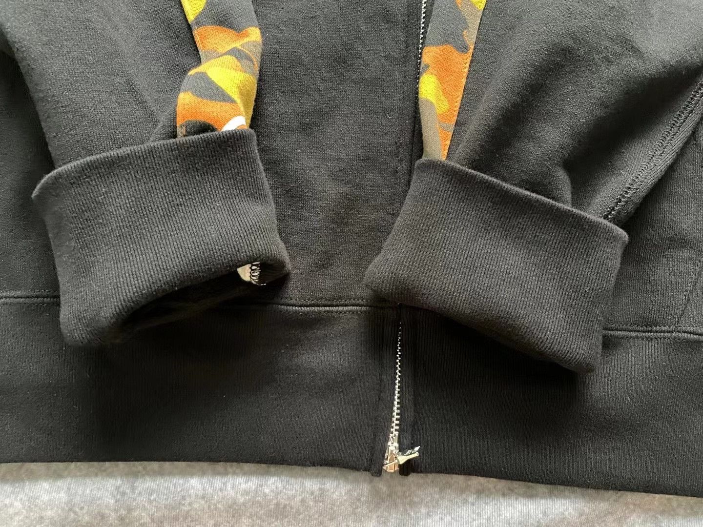 Bape Bape Xo Multi Shark Sweatshirt Size US XL / EU 56 / 4 - 3 Thumbnail