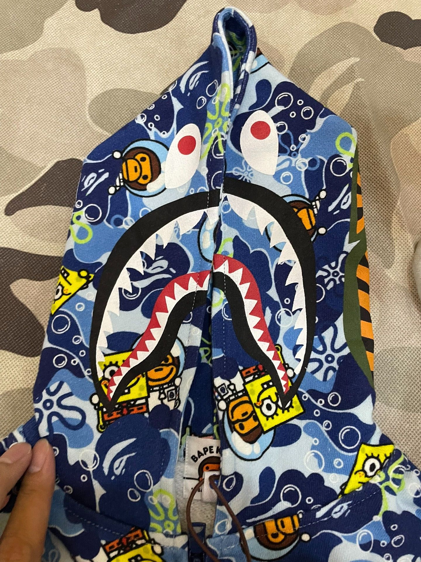 Bape Bape Multi Shark Sweatshirt Pullover Size US L / EU 52-54 / 3 - 2 Thumbnail