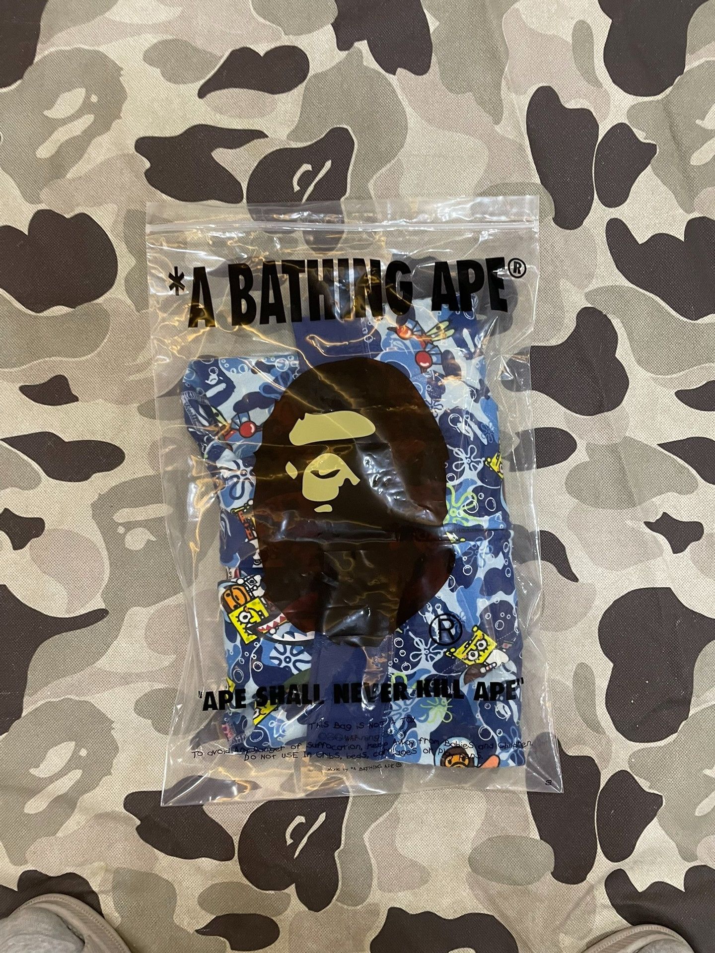 Bape Bape Multi Shark Sweatshirt Pullover Size US L / EU 52-54 / 3 - 7 Thumbnail
