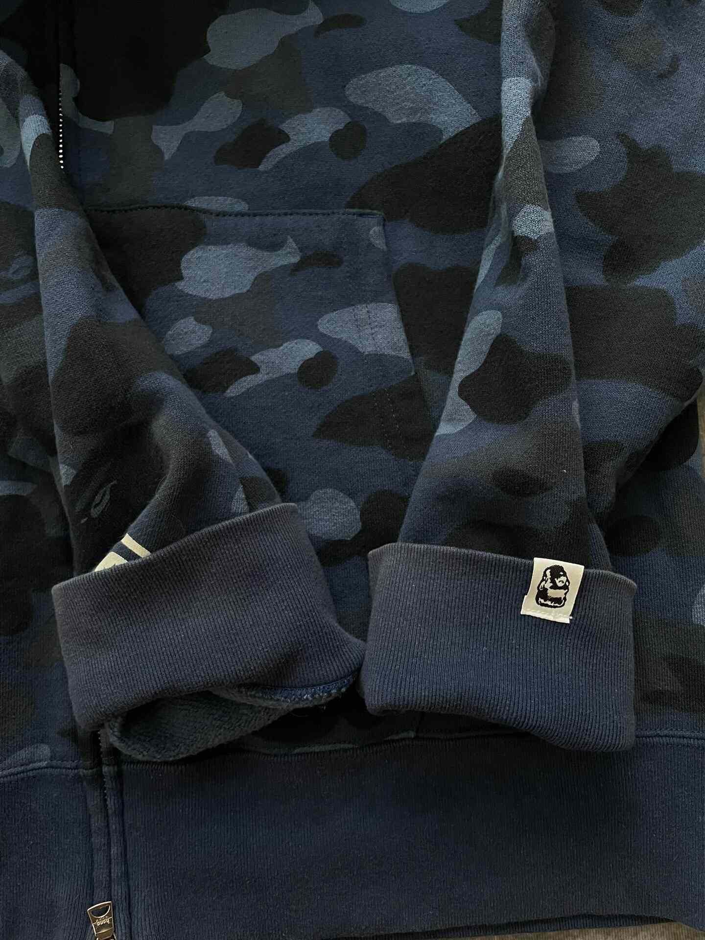 Bape Bape P G Multi Shark Sweatshirt Size US XL / EU 56 / 4 - 7 Thumbnail