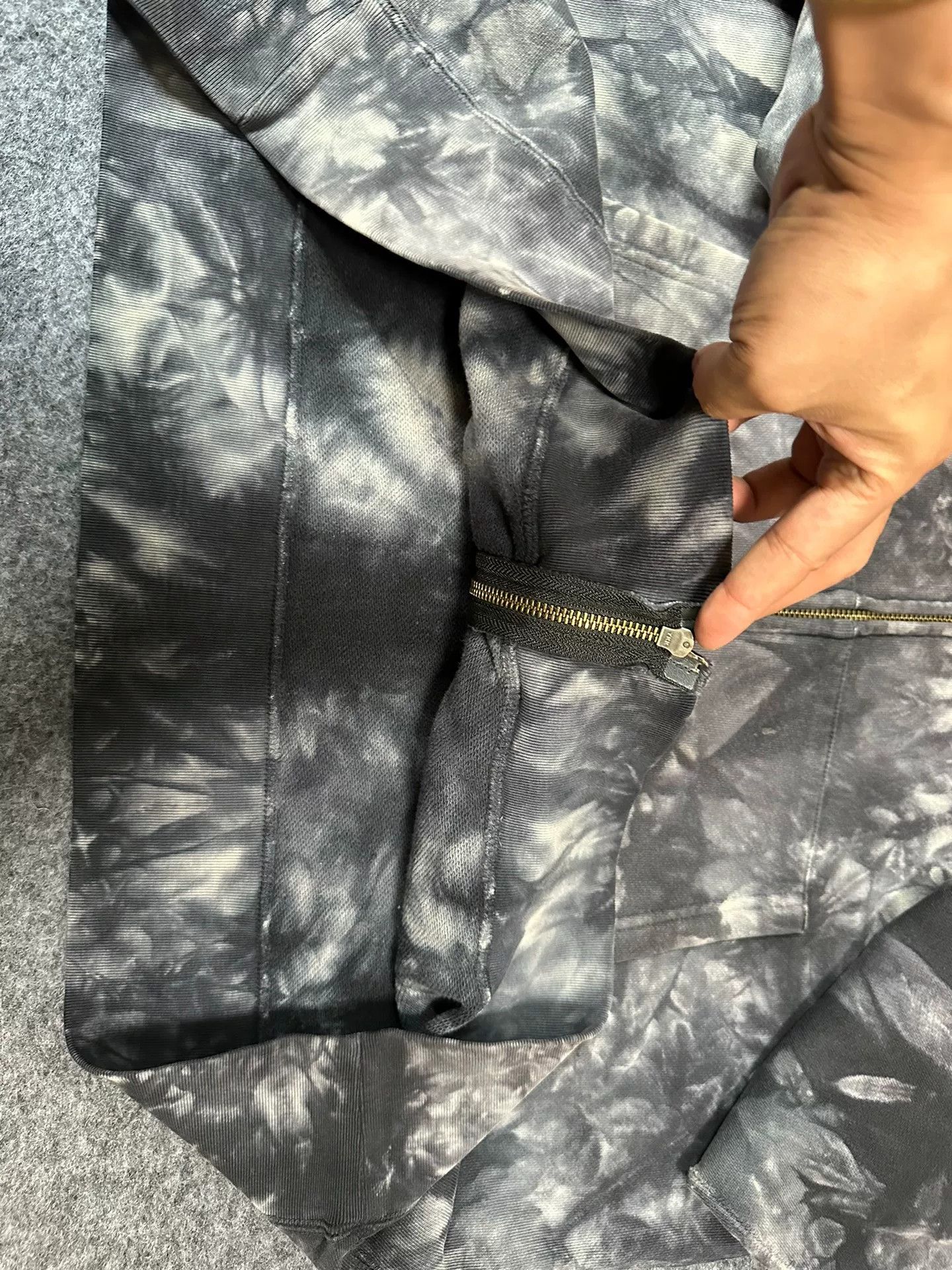 Bape Bape Multi Shark Sweatshirt Pullover Size US XL / EU 56 / 4 - 6 Thumbnail