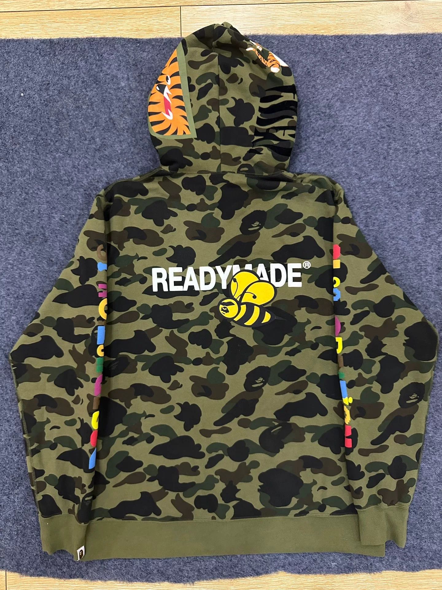 Bape Bape Ready Ade Multi Shark Sweatshirt Size US XXL / EU 58 / 5 - 2 Thumbnail