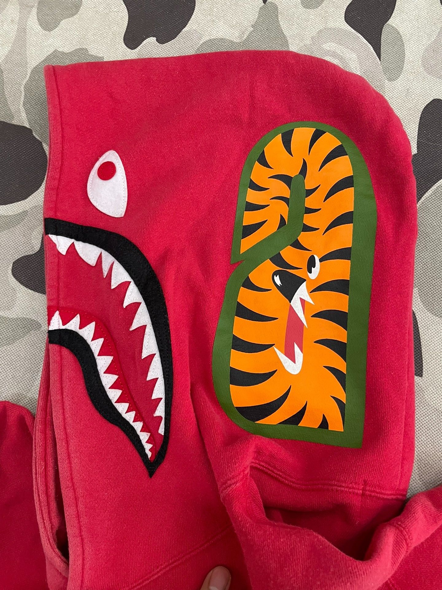 Bape Bape Multi Shark Sweatshirt Pullover Size US XL / EU 56 / 4 - 4 Thumbnail