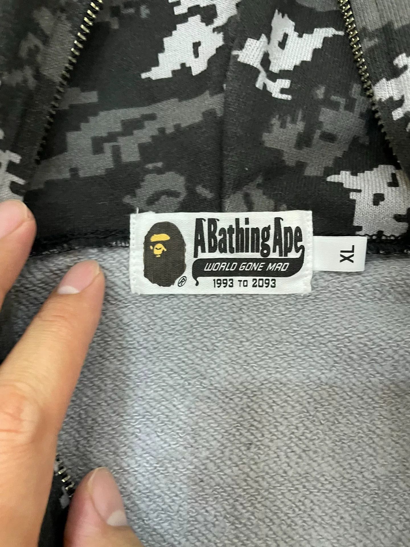 Bape Bape Shark Sweatshirt Pullover Size US XL / EU 56 / 4 - 3 Thumbnail