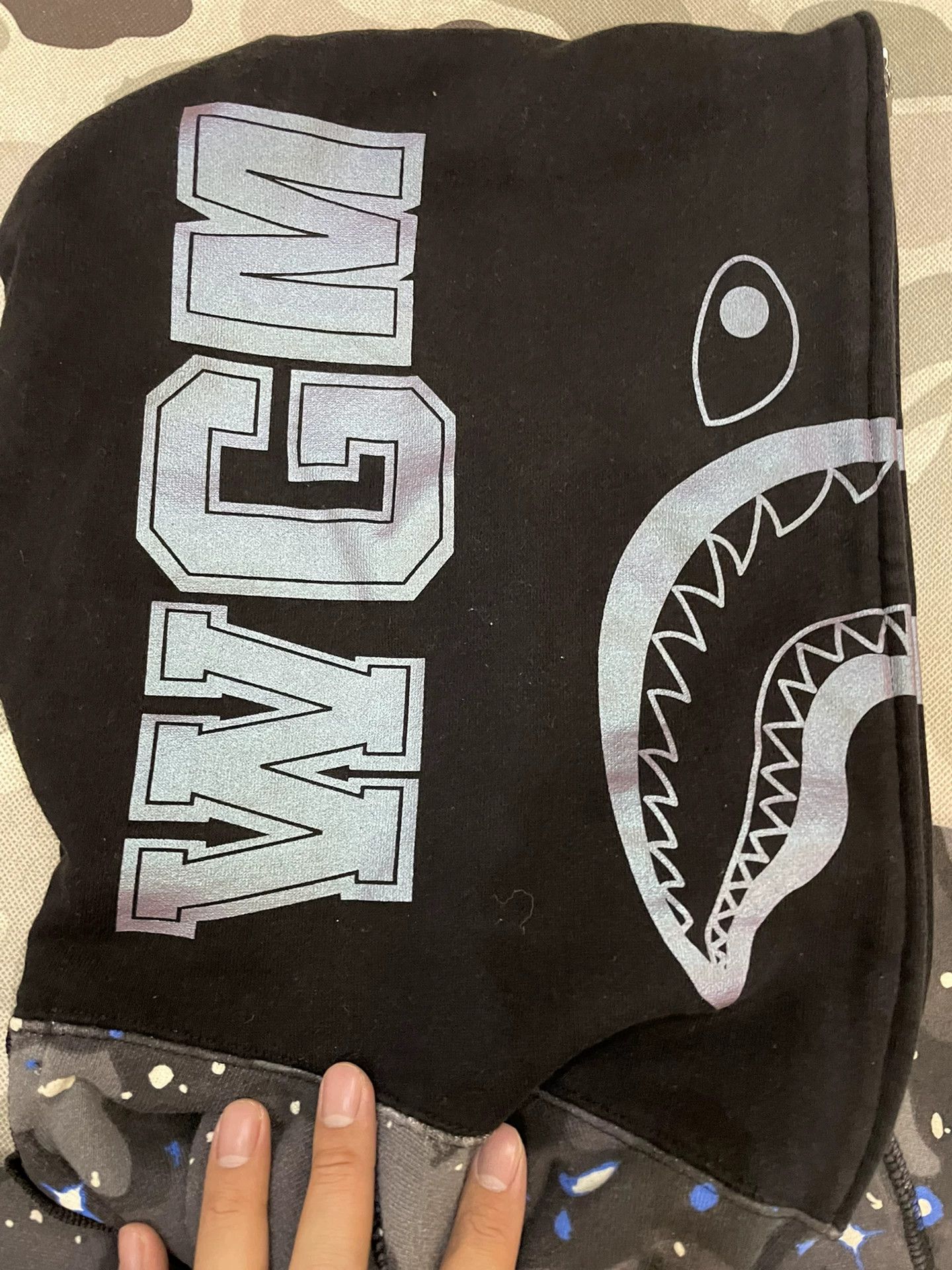Bape Bape Shark Sweatshirt Pullover Size US XL / EU 56 / 4 - 3 Thumbnail