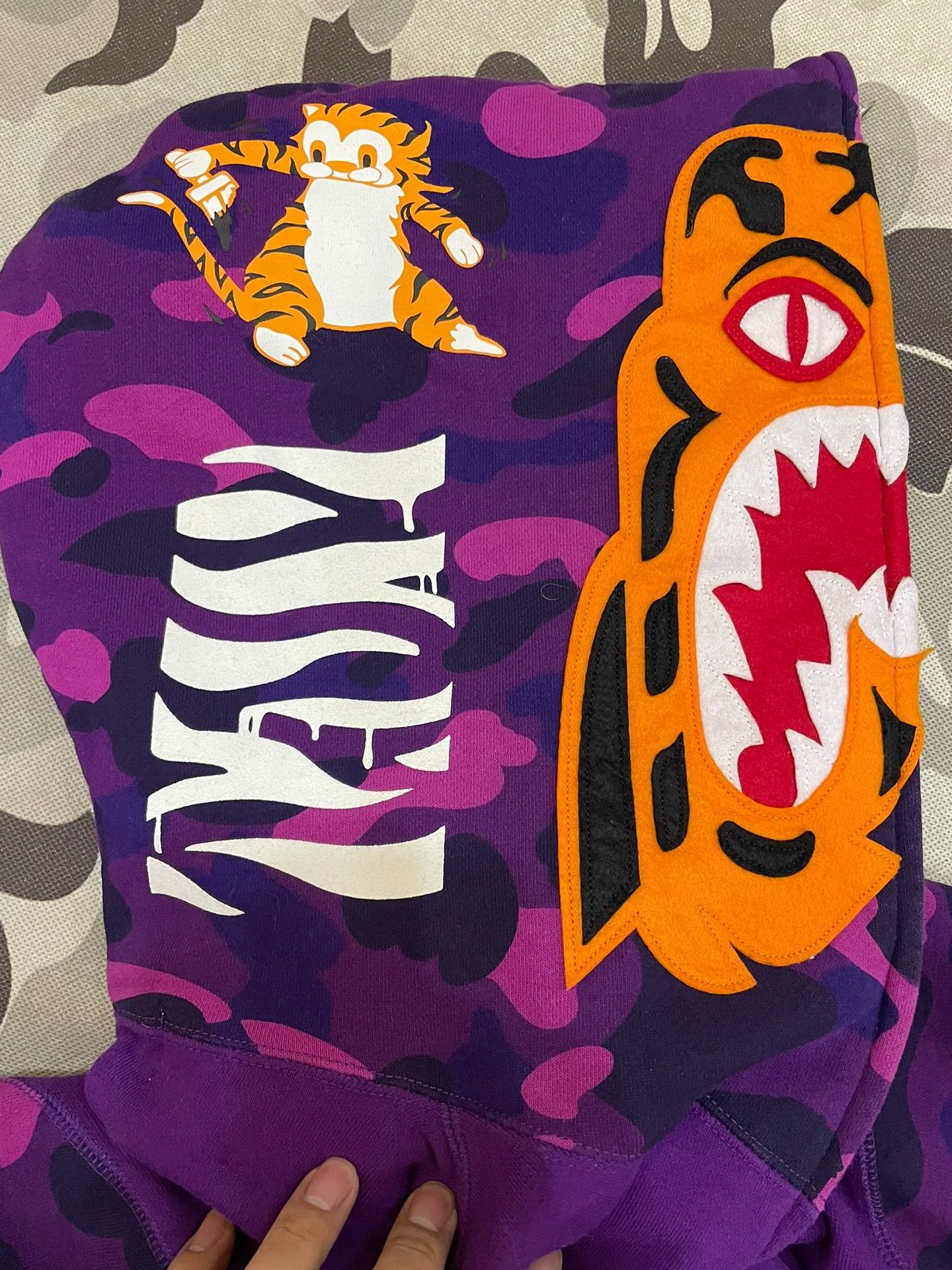 Bape Bape Purple Shark Sweatshirt Pullover Size US L / EU 52-54 / 3 - 3 Thumbnail