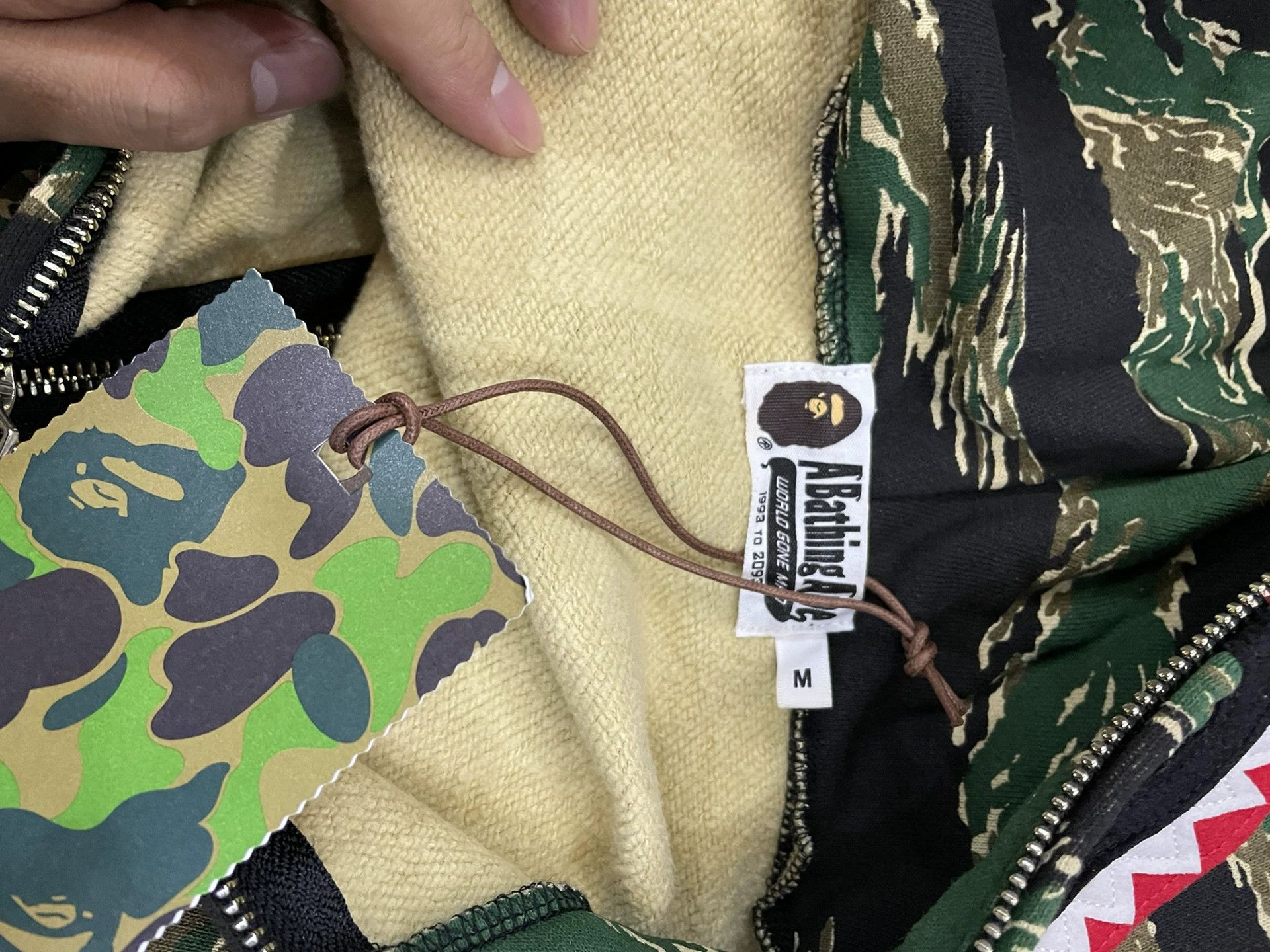 Bape Bape Shark Sweatshirt Pullover Size US 32 / EU 48 - 4 Thumbnail