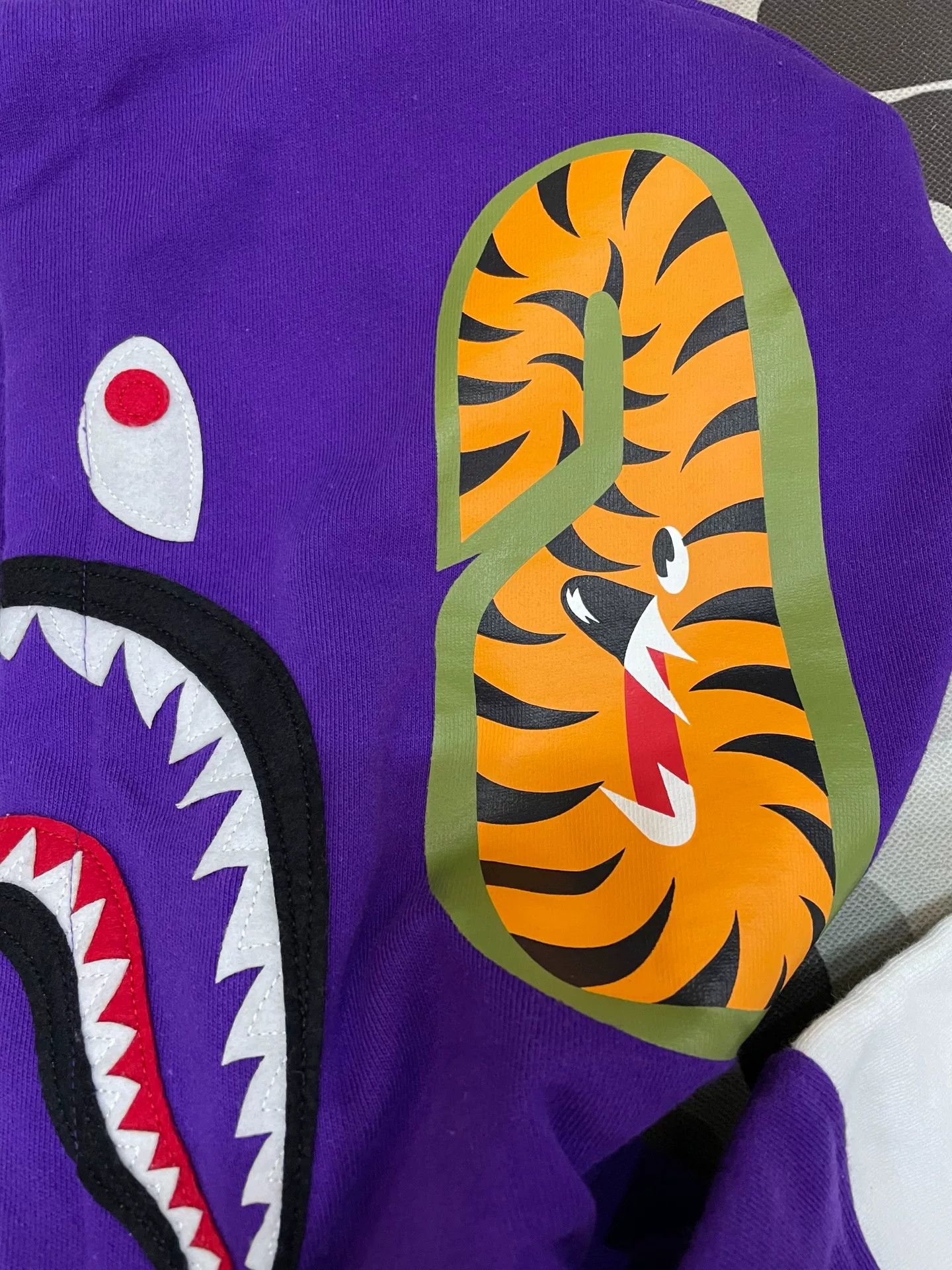 Bape Bape Purple Shark Sweatshirt Pullover Size US M / EU 48-50 / 2 - 4 Thumbnail