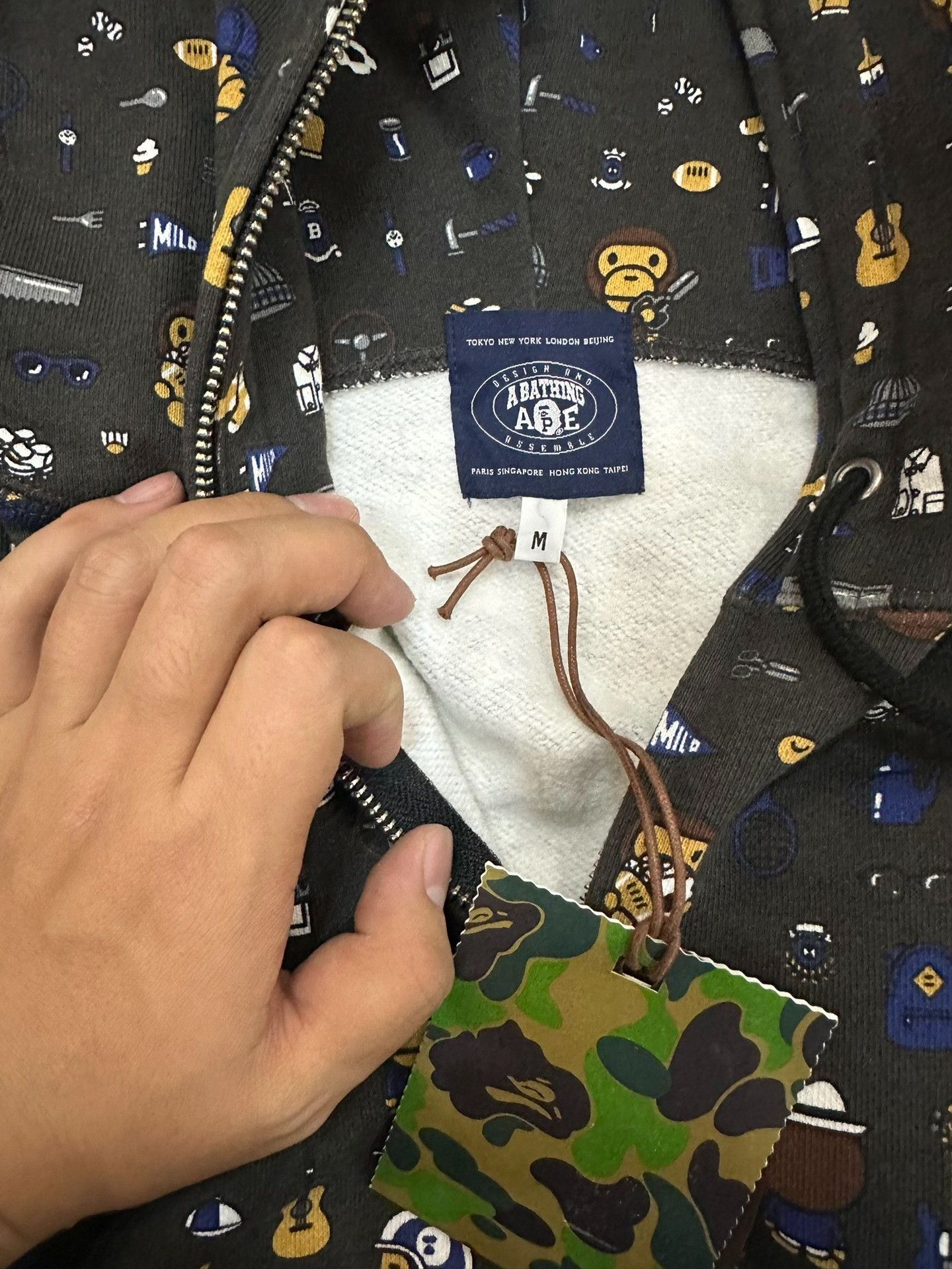 Bape Bape I O Multi Shark Sweatshirt Size US M / EU 48-50 / 2 - 7 Thumbnail