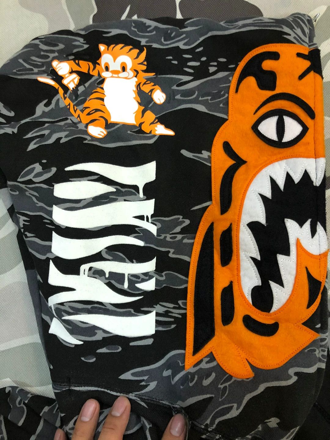 Bape Bape Und Shark Sweatshirt Pullover Size US M / EU 48-50 / 2 - 3 Thumbnail