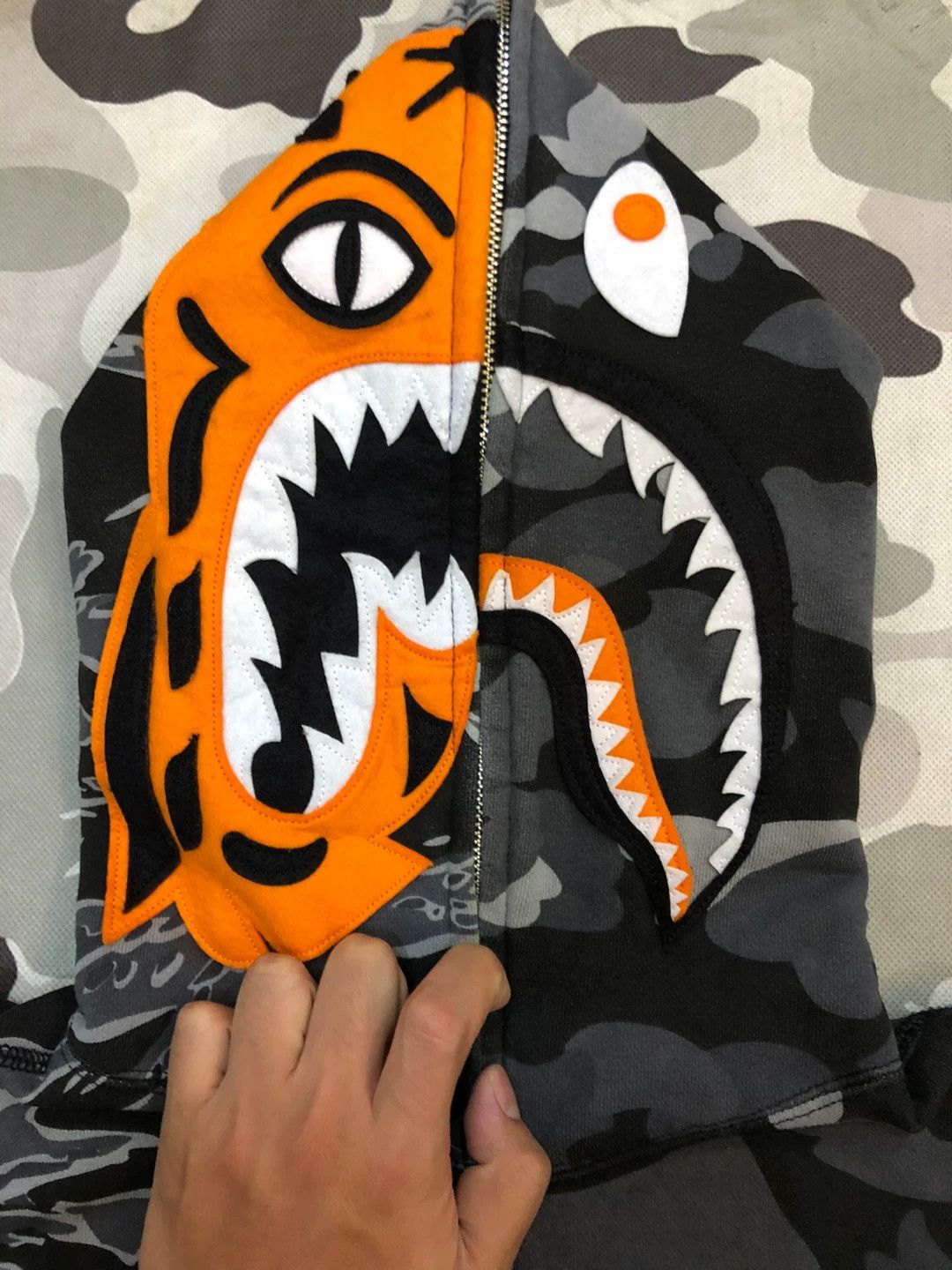 Bape Bape Und Shark Sweatshirt Pullover Size US M / EU 48-50 / 2 - 2 Thumbnail