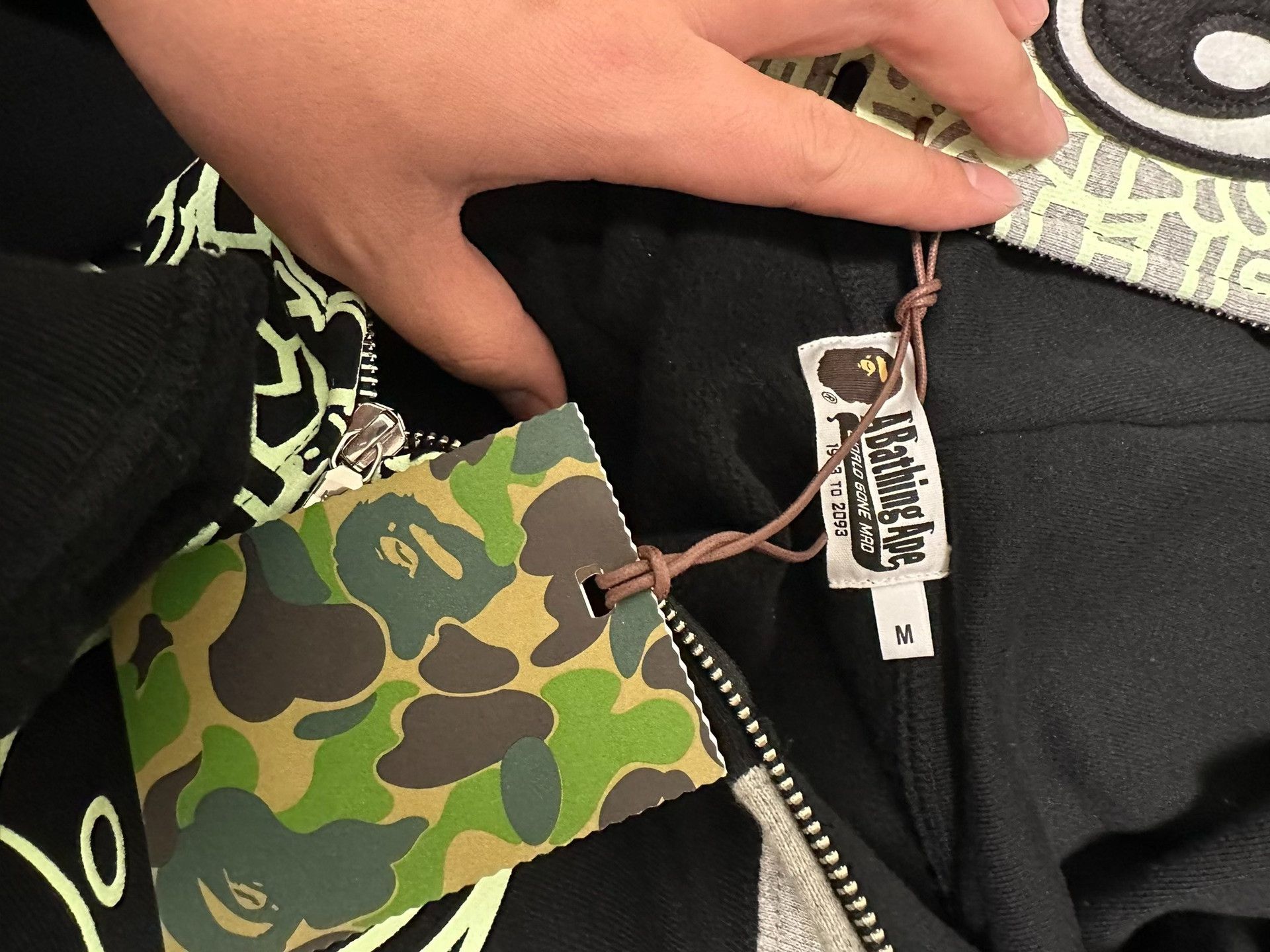 Bape Bape Multi Shark Sweatshirt Pullover Size US M / EU 48-50 / 2 - 9 Thumbnail