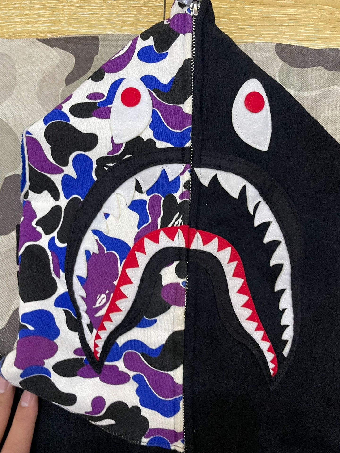 Bape Bape Shark Sweatshirt Pullover Size US L / EU 52-54 / 3 - 2 Thumbnail
