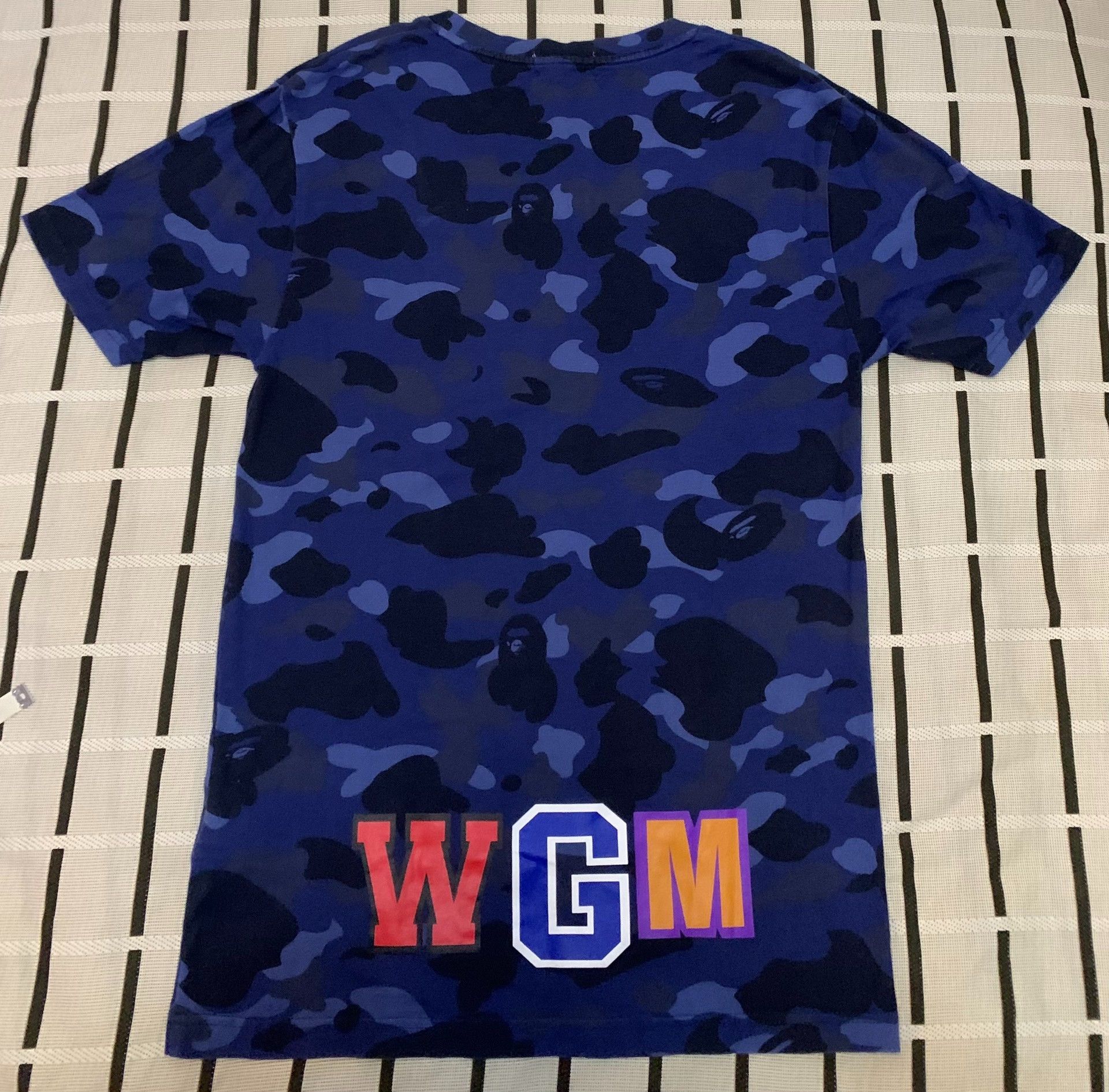 Bape Bape Shark Camo Blue T-Shirt M Men Size US M / EU 48-50 / 2 - 2 Thumbnail