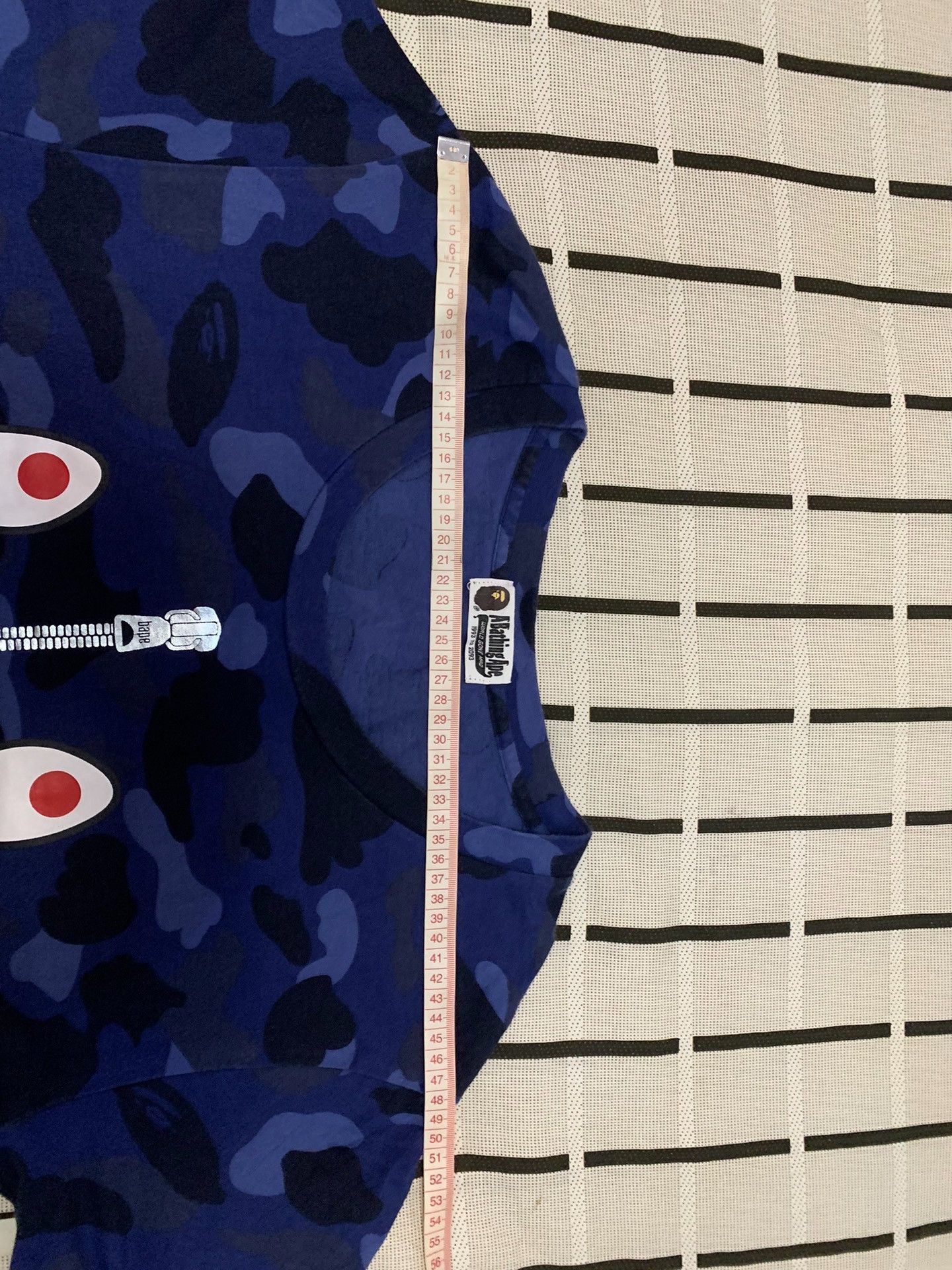 Bape Bape Shark Camo Blue T-Shirt M Men Size US M / EU 48-50 / 2 - 8 Thumbnail