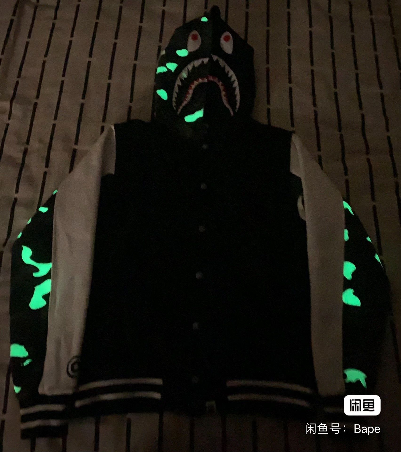 Bape Bape Shark Camo Heavy Coat M Men Size US M / EU 48-50 / 2 - 2 Thumbnail