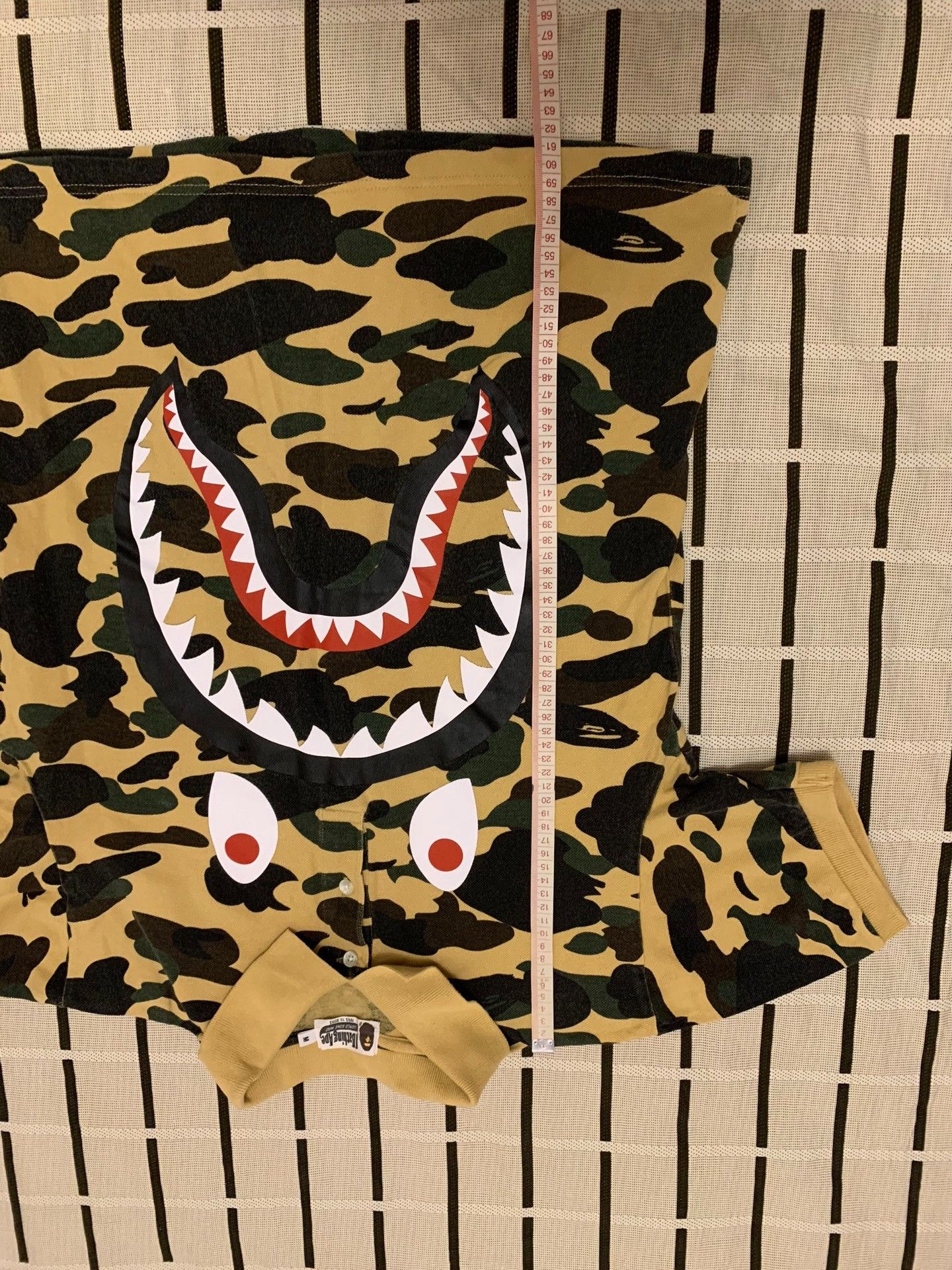 Bape Bape Shark Yellow T-Shirt M Men Size US M / EU 48-50 / 2 - 7 Thumbnail