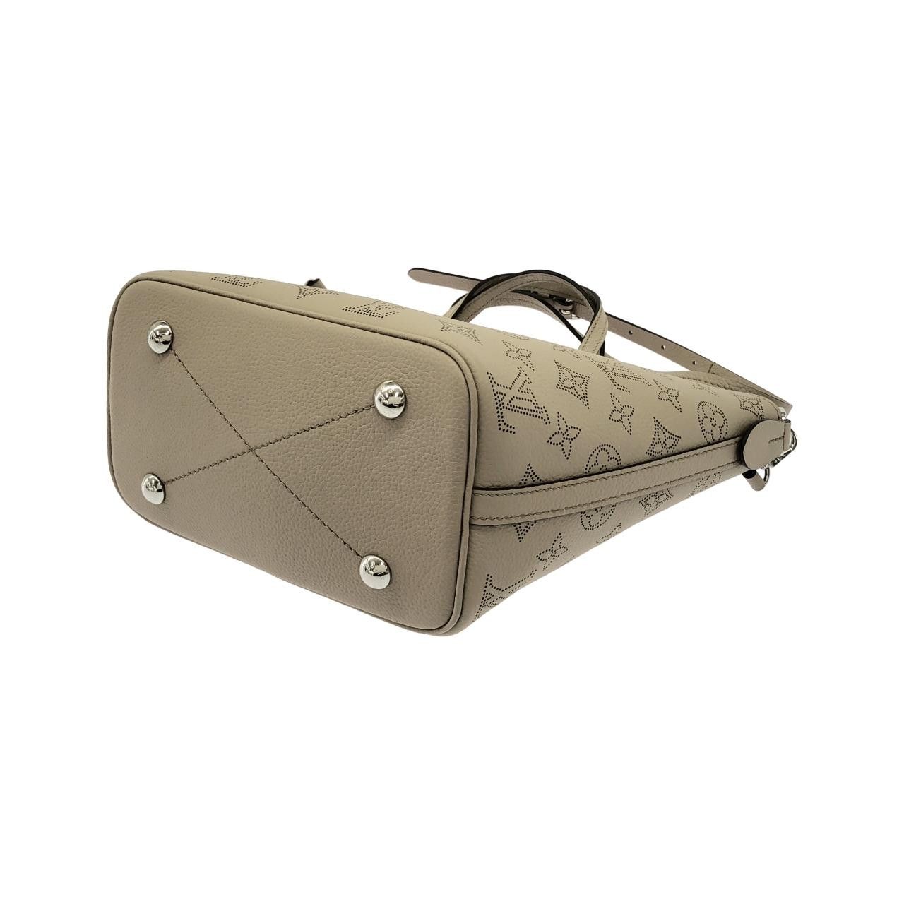 Louis Vuitton Louis Vuitton Louis Vuitton Mahina Blossom Calf Shoulder Bag Leather Crossbody Bag M21849 DUTY FREE for USA Size ONE SIZE - 3 Thumbnail