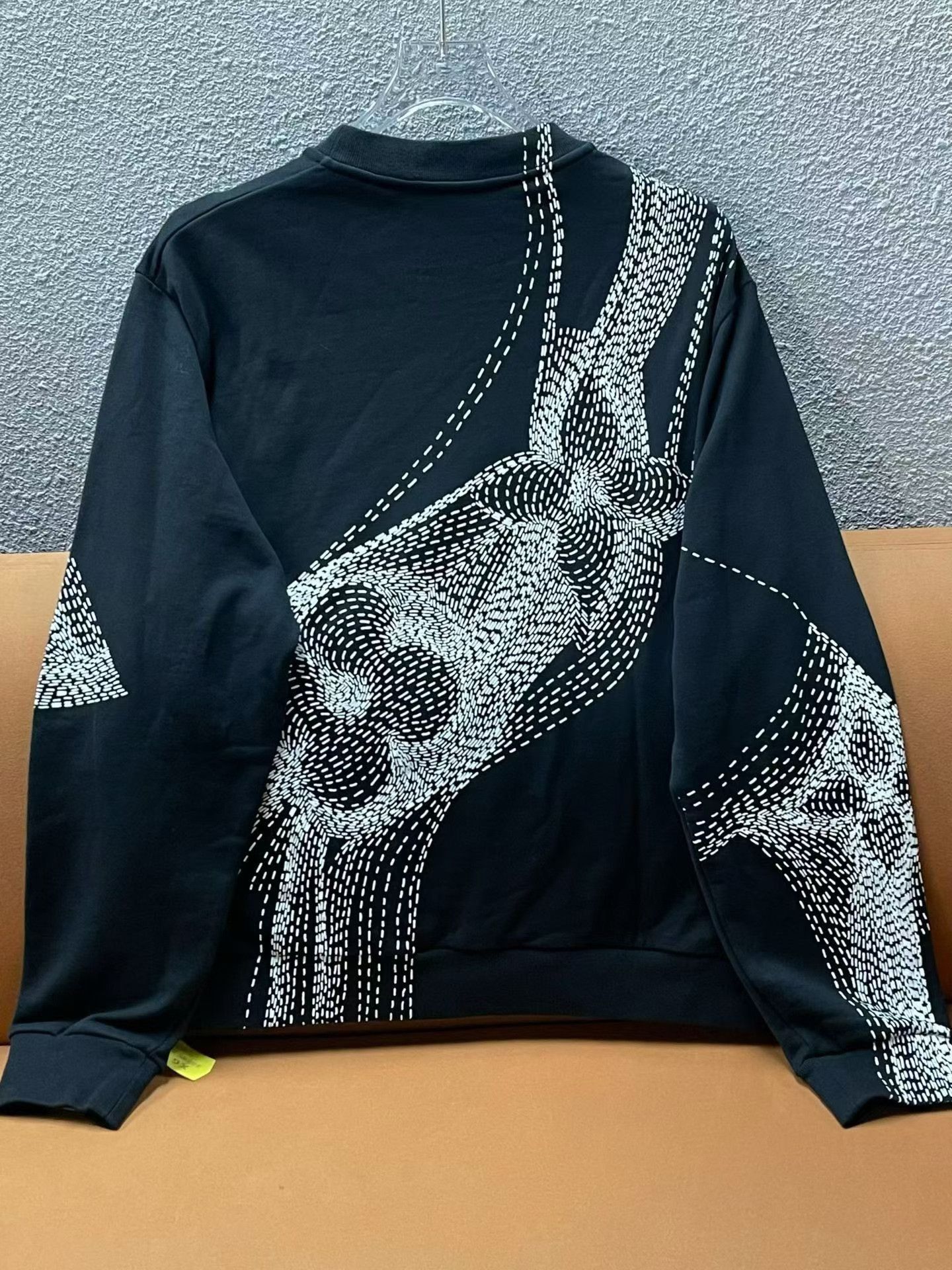 Louis Vuitton Louis Vuitton Floral Print Crewneck Sweatshirt Size US L / EU 52-54 / 3 - 2 Thumbnail