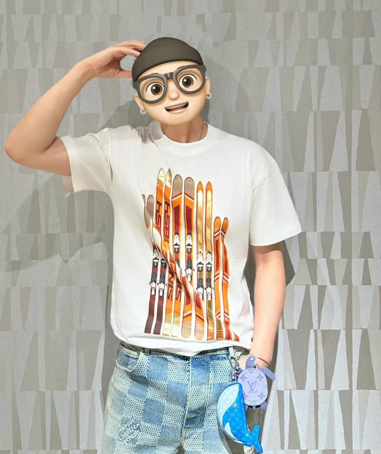 Louis Vuitton LV Ski Collection Men's Printed T-Shirt Size US M / EU 48-50 / 2 - 7 Thumbnail
