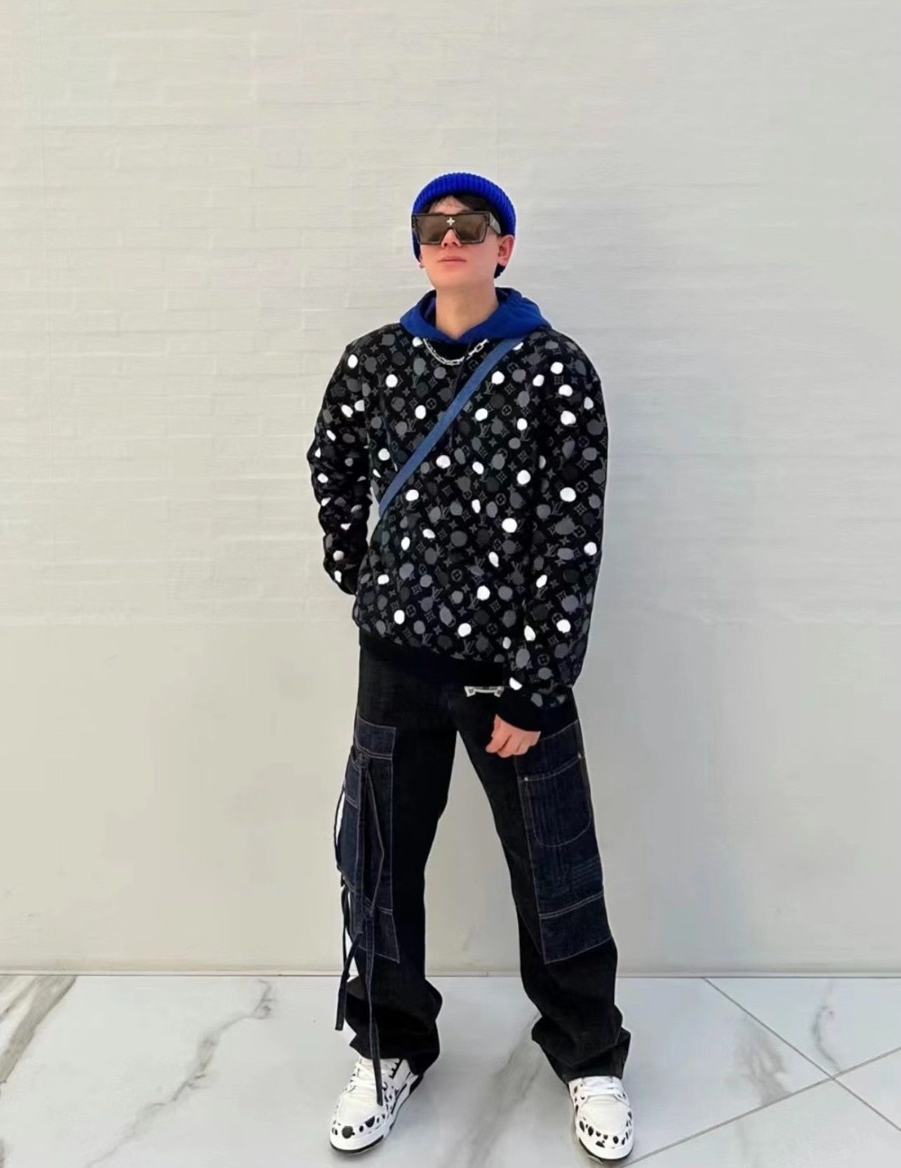 Louis Vuitton Louis Vuitton x Kusama Dot Print Sweatshirt Size US M / EU 48-50 / 2 - 9 Thumbnail