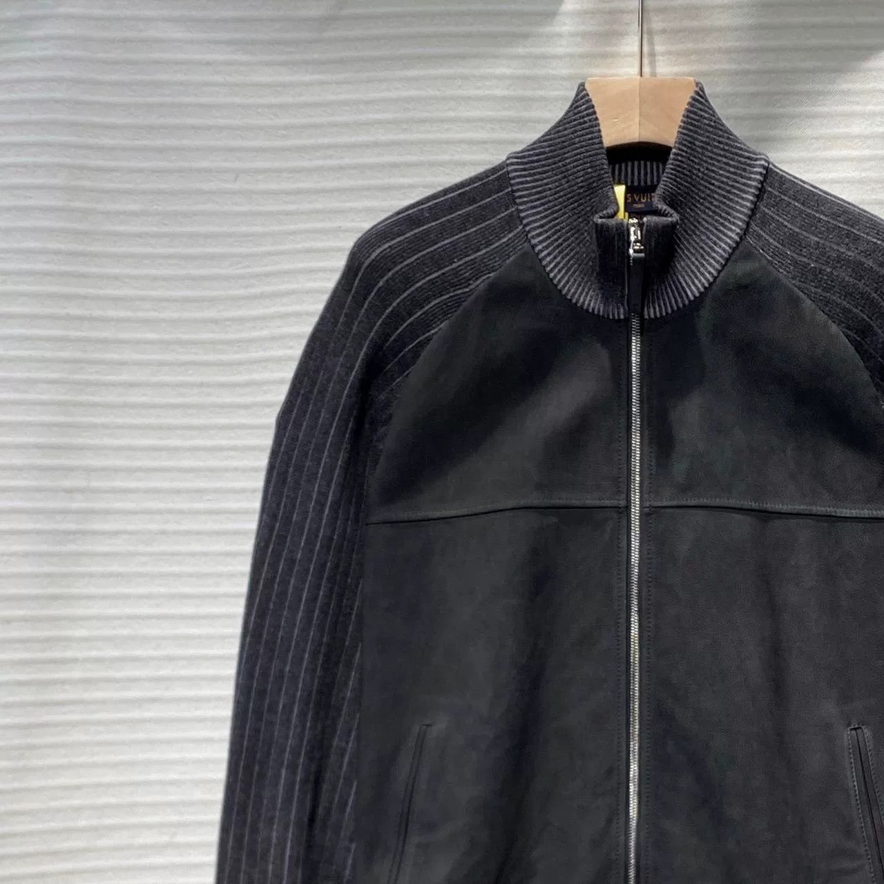 Louis Vuitton Louis Vuitton Knit Leather Patchwork Jacket Size US XL / EU 56 / 4 - 3 Thumbnail