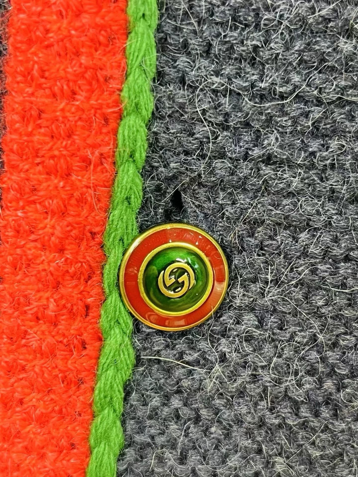 Gucci Gucci x NY Yankees Logo Wool Sweater Size US XL / EU 56 / 4 - 3 Thumbnail