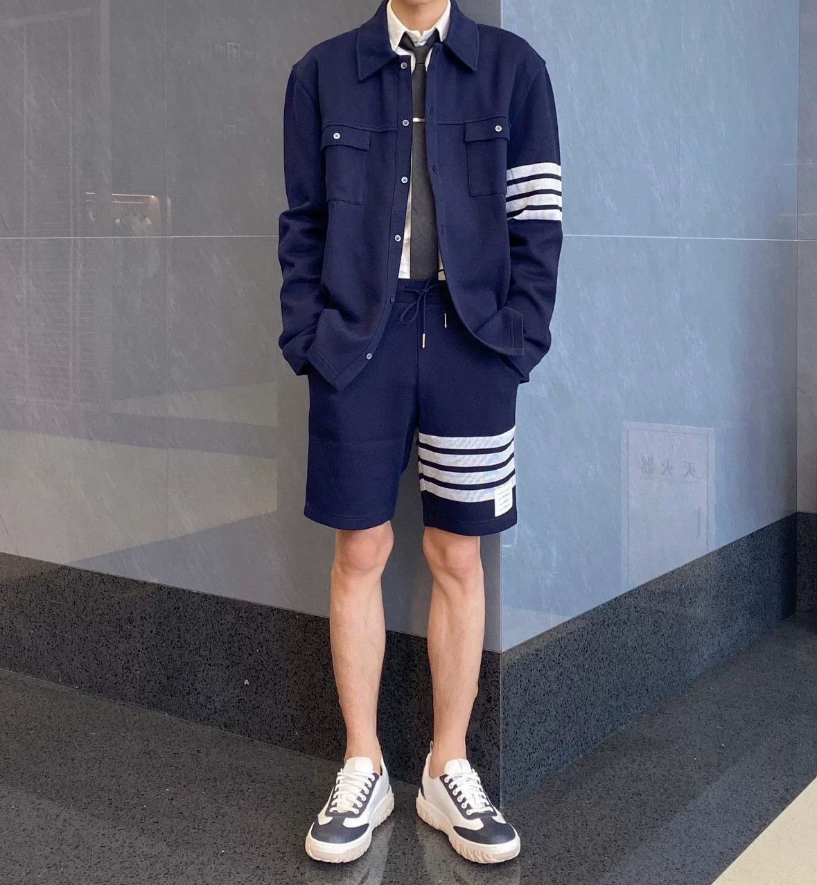 Thom Browne THOM BROWNE Four-Stripe Shirt Jacket Size US XL / EU 56 / 4 - 5 Thumbnail