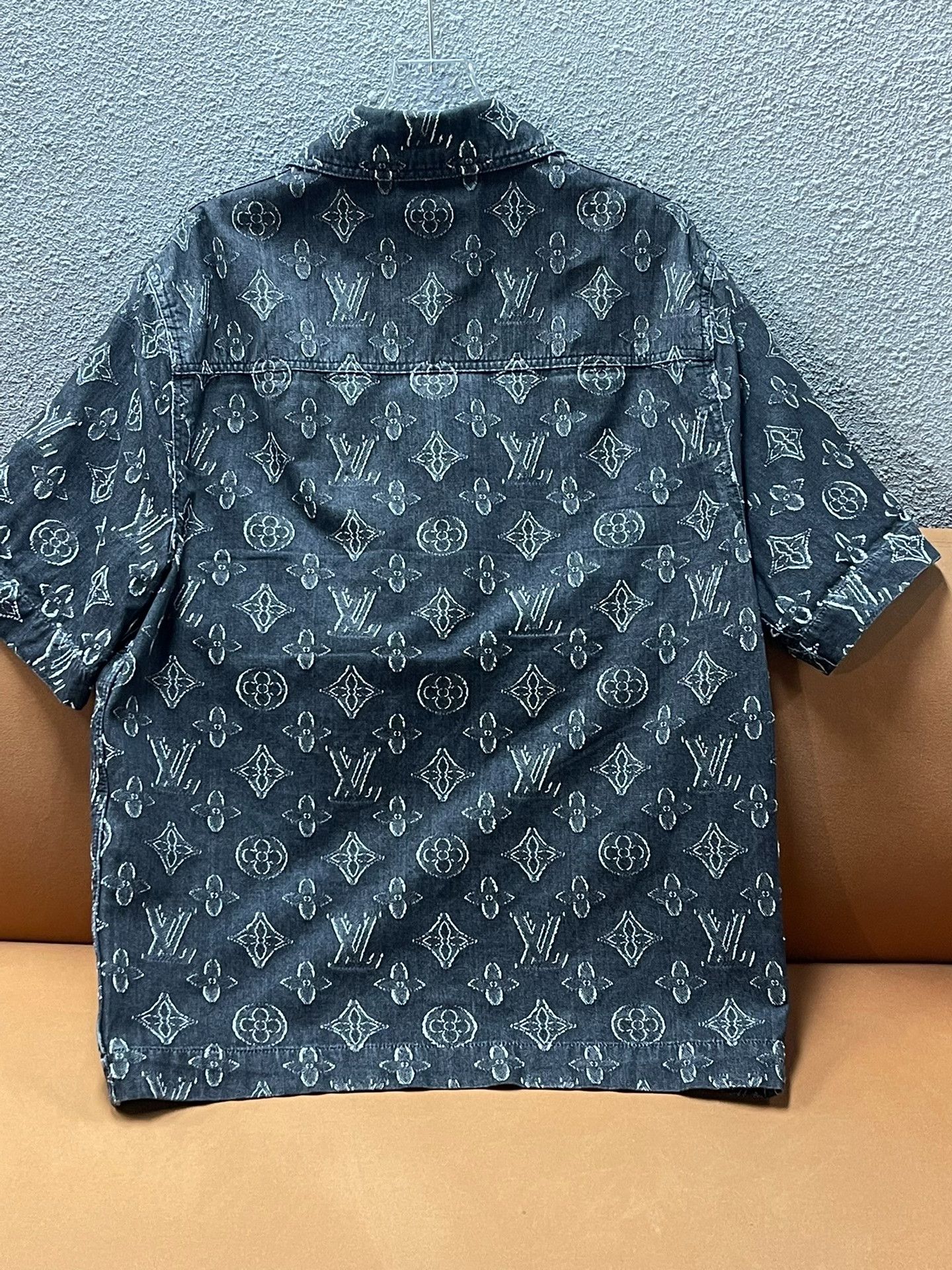 Louis Vuitton Louis Vuitton Monogram Print Casual Shirt Size US M / EU 48-50 / 2 - 2 Thumbnail