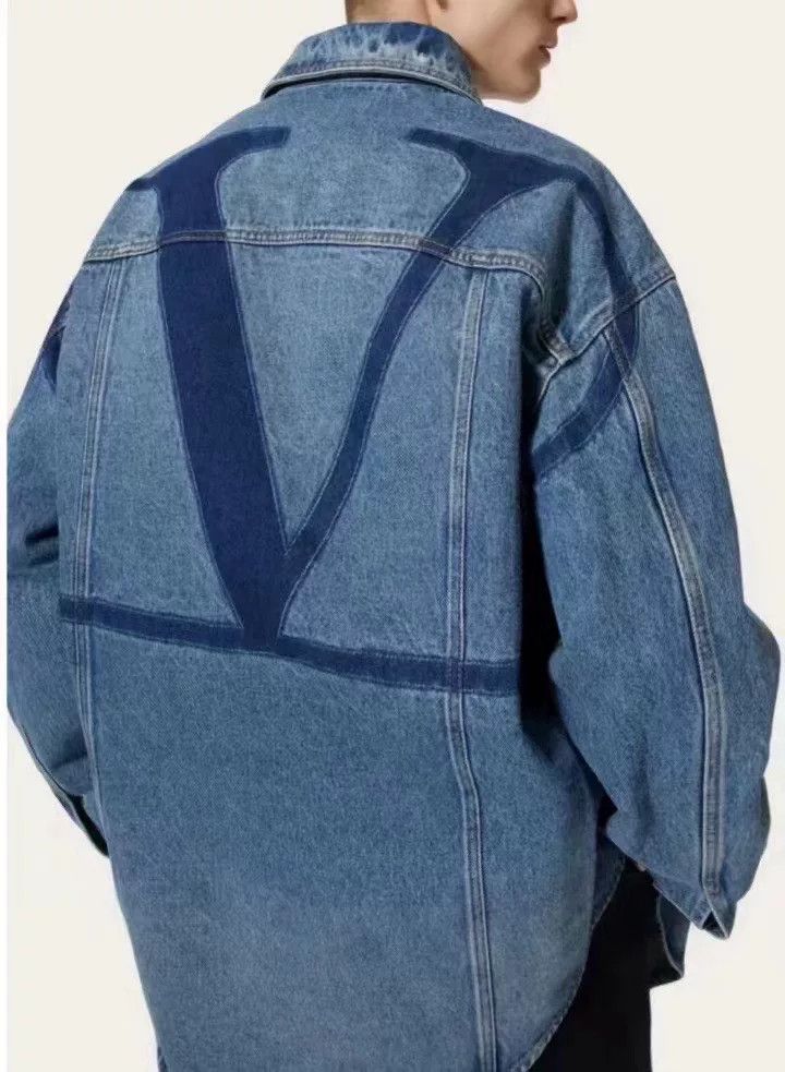 Valentino Valentino SS22 Logo Print Denim Jacket Men's Size US M / EU 48-50 / 2 - 6 Thumbnail