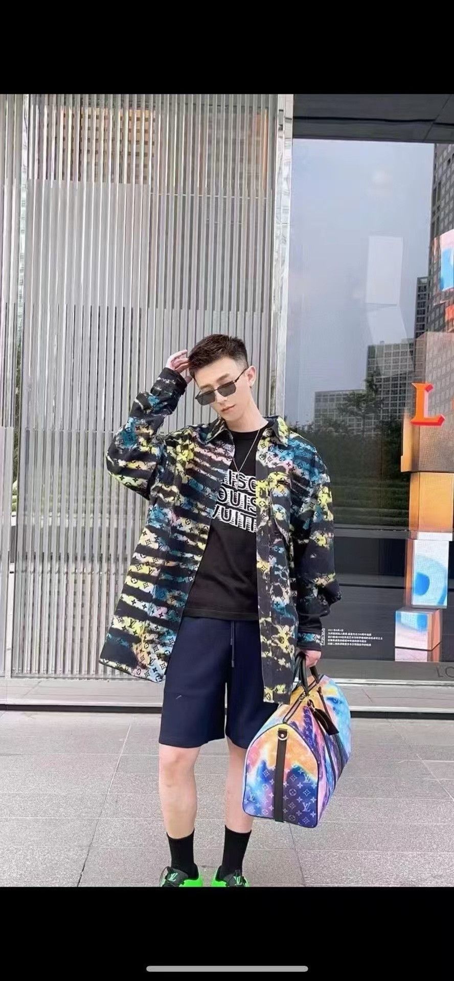 Louis Vuitton Louis Vuitton Harden Monogram Long Sleeve Shirt Size US M / EU 48-50 / 2 - 6 Thumbnail