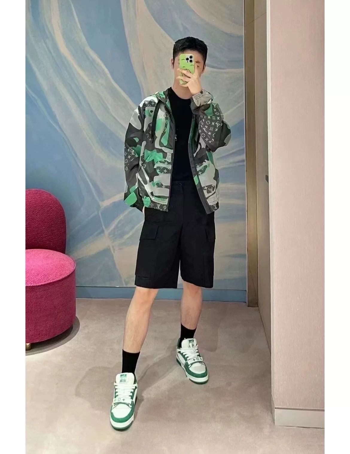 Louis Vuitton Louis Vuitton FW23 Colorblock Figure Hooded Sweatshirt Size US L / EU 52-54 / 3 - 9 Thumbnail