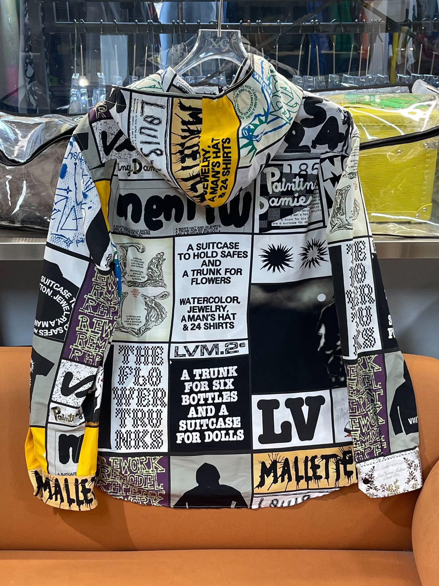 Louis Vuitton Louis Vuitton Men's Cartoon Print Hooded Shirt Size US M / EU 48-50 / 2 - 2 Thumbnail