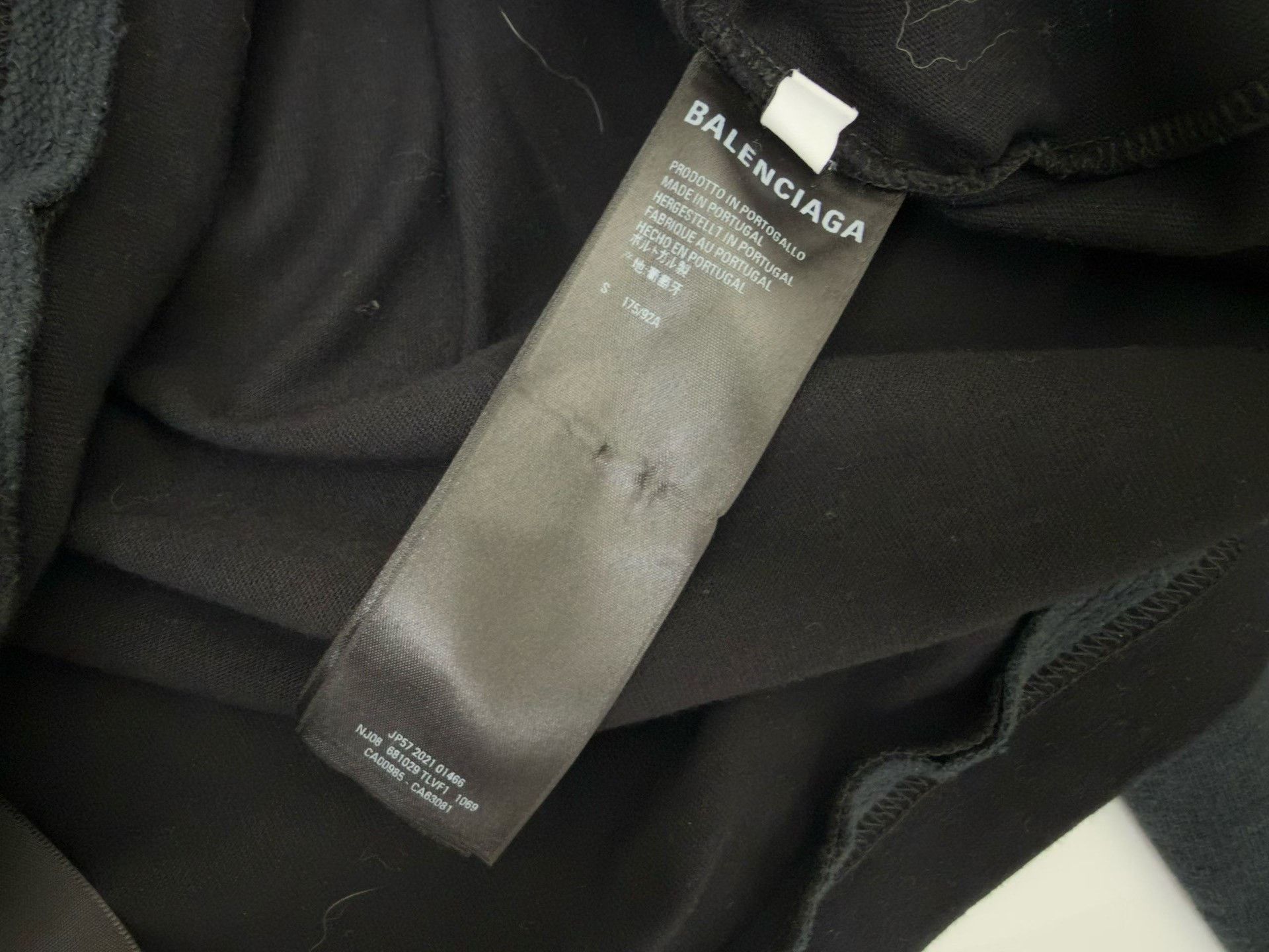 Balenciaga Balenciaga Candy Logo Fake Two-Piece Long Sleeve Size US S / EU 44-46 / 1 - 2 Thumbnail