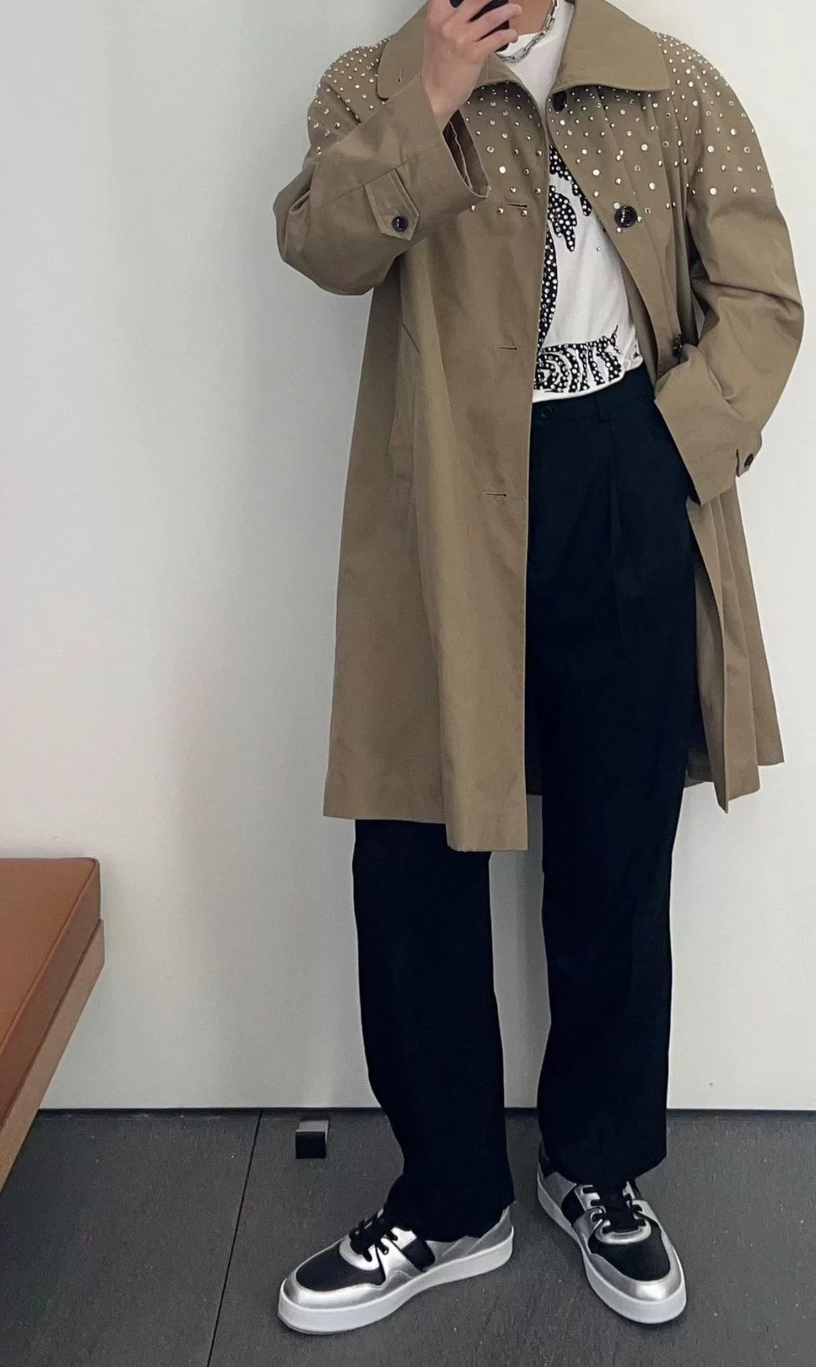 Celine Celine New Brown Rivet Cotton Trench Size US M / EU 48-50 / 2 - 8 Thumbnail
