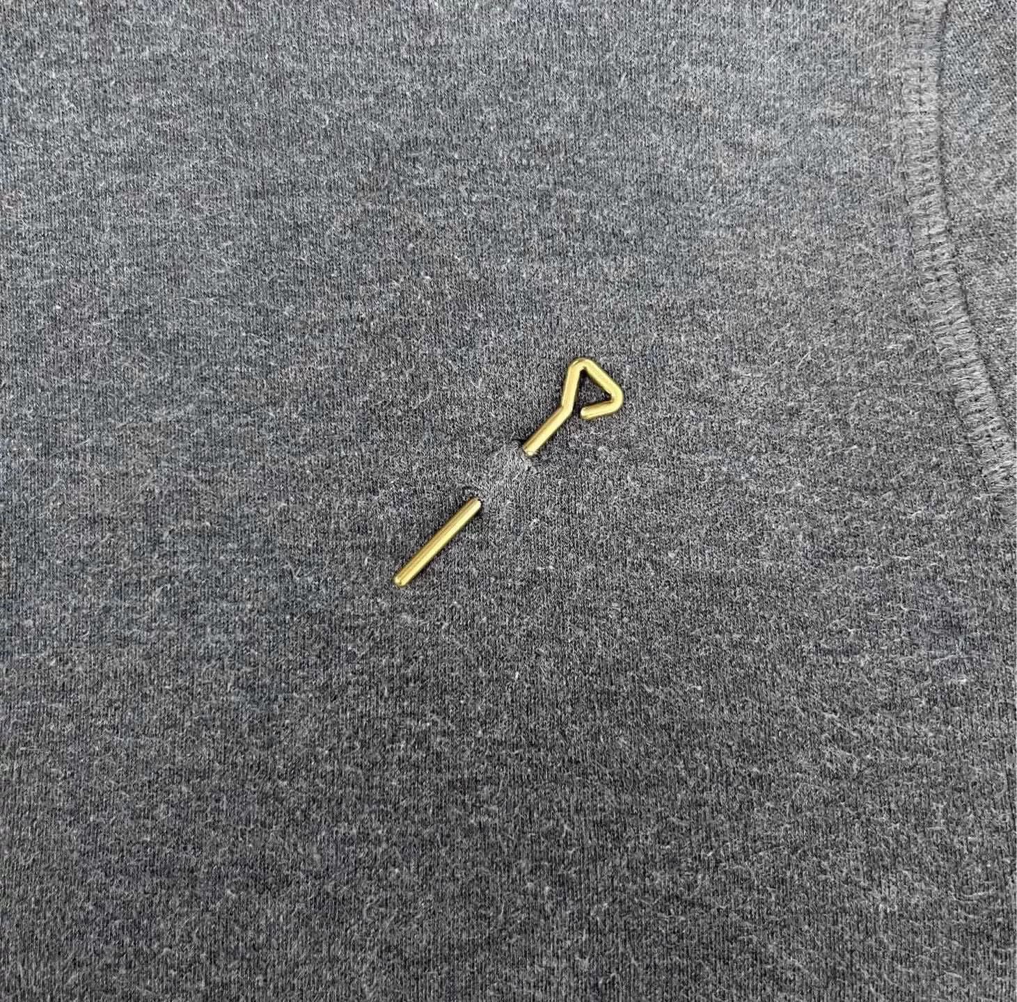 Louis Vuitton Louis Vuitton Gray Pin Deco Hoodie Size US S / EU 44-46 / 1 - 6 Thumbnail