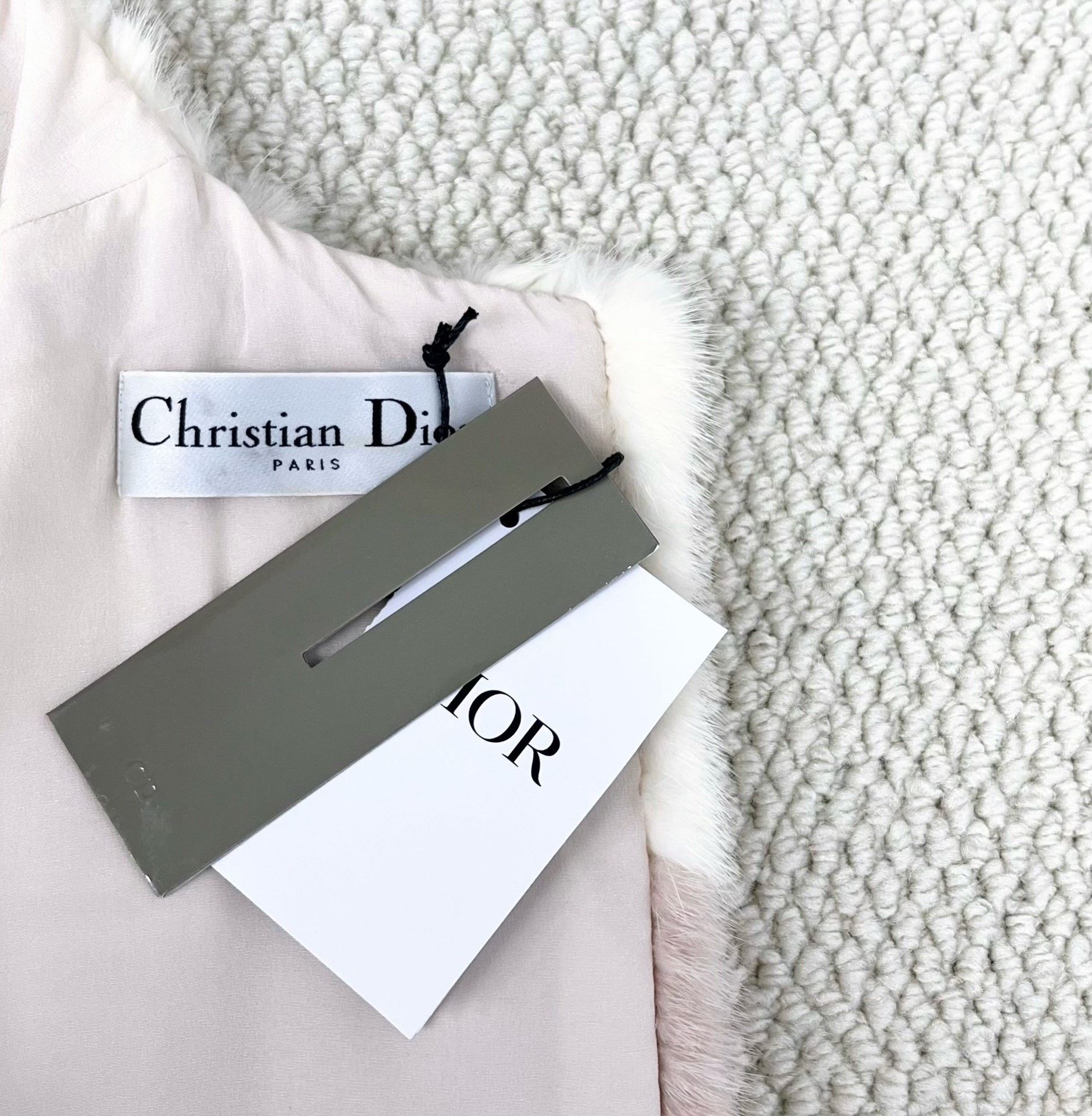 Dior Dior White Pink Mink Fur Shawl Jacket Size XS / US 0-2 / IT 36-38 - 4 Thumbnail