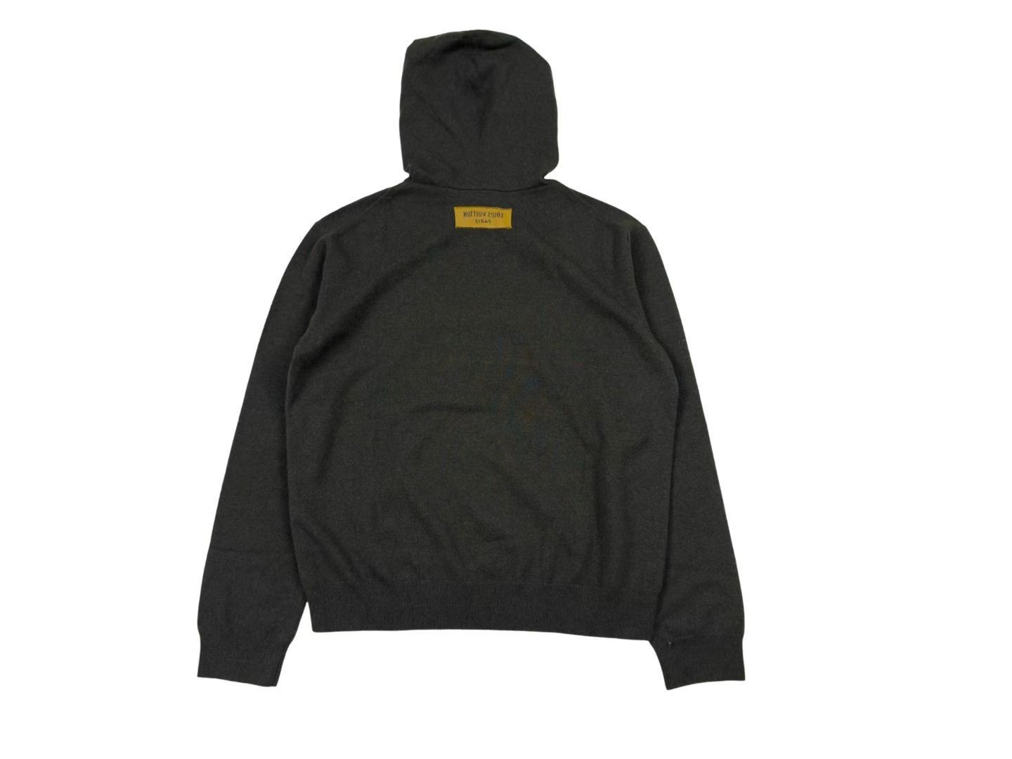 Louis Vuitton Louis Vuitton Embossed Logo Cashmere Hoodie Size US M / EU 48-50 / 2 - 4 Thumbnail